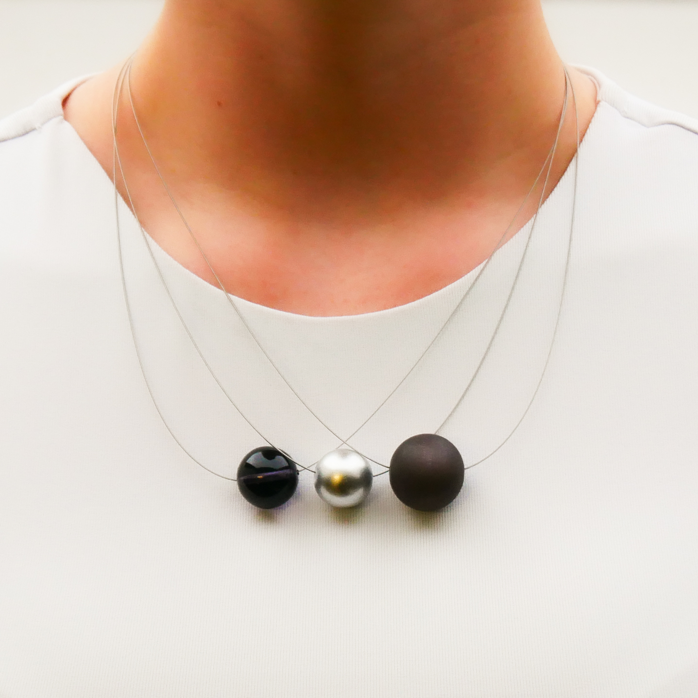  Color Explosion, kurze 3-Strang Kette "Planet" - Merkur schwarz-silber