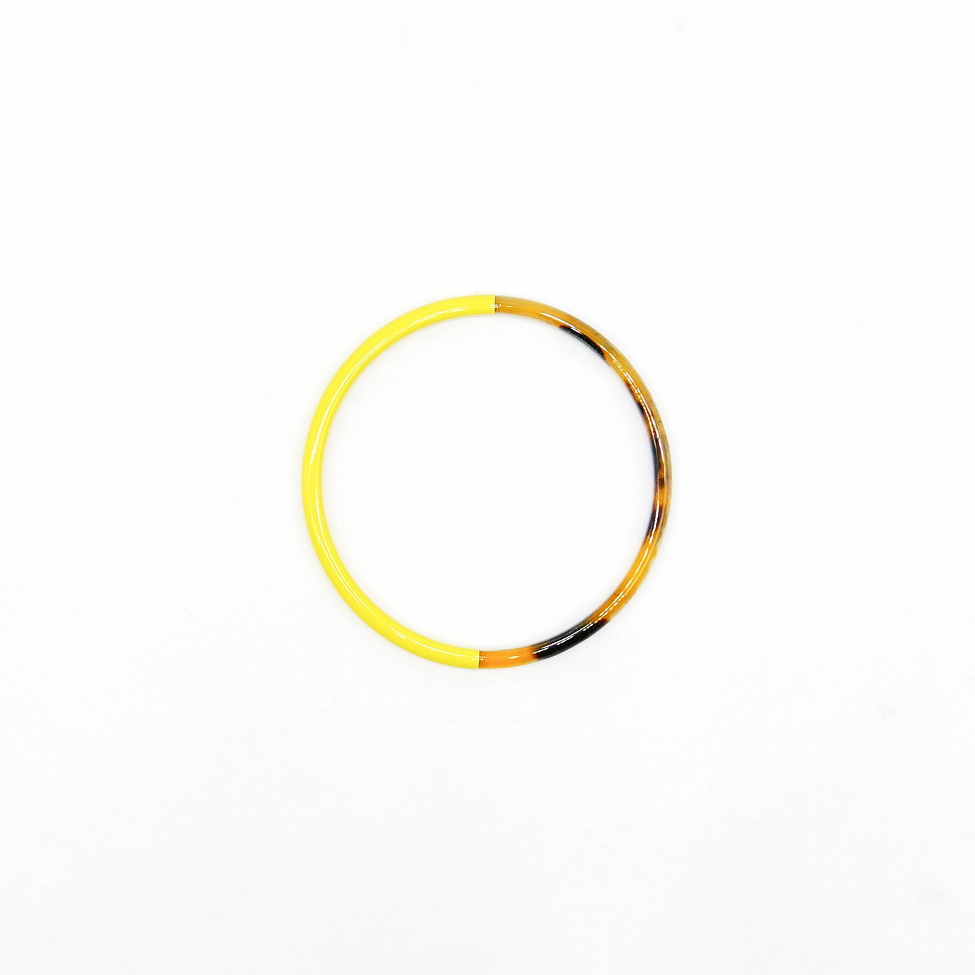  "Craft Art" zarter Armreif, braunes Horn, Lack gelb