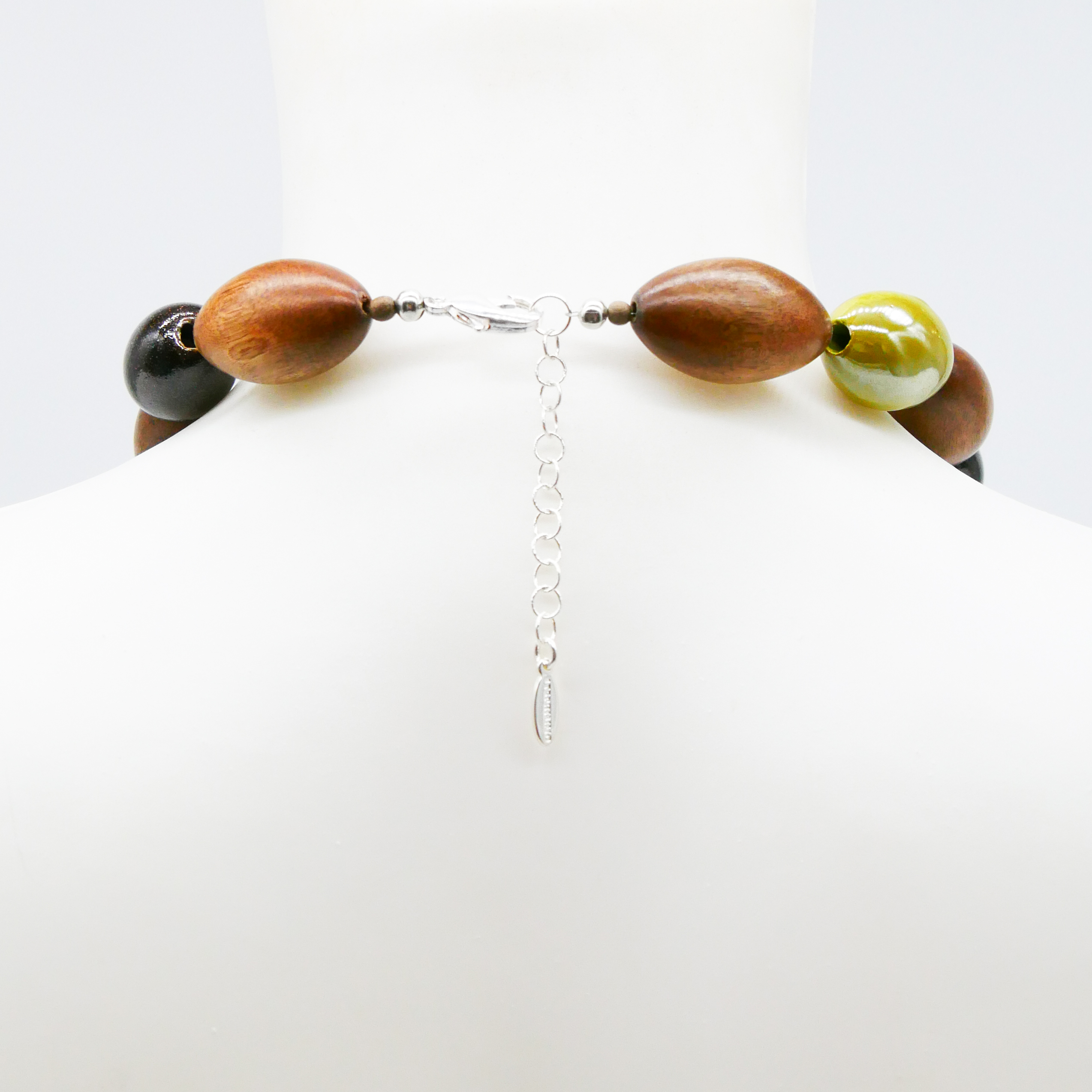"Woodland", Kette "Olive", Greywood Holzolive und Keramik Oliven, graue und grüne Töne "Woodland", Kette "Olive", Greywood Holzolive und Keramik Oliven, graue und grüne Töne