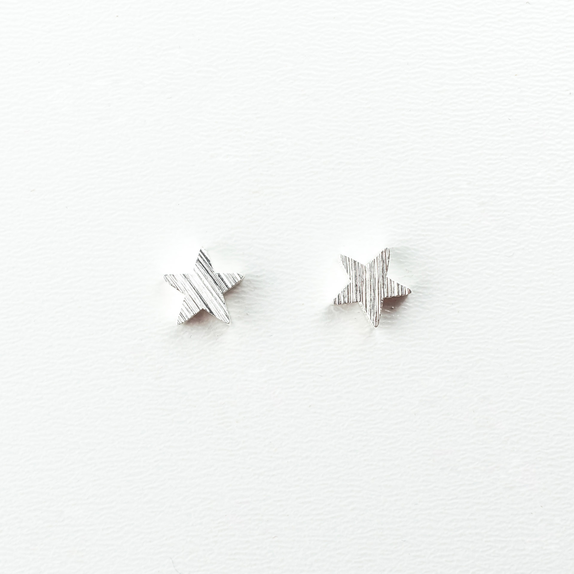 "Fine Filigré" Ohrstecker, Star, versilbert