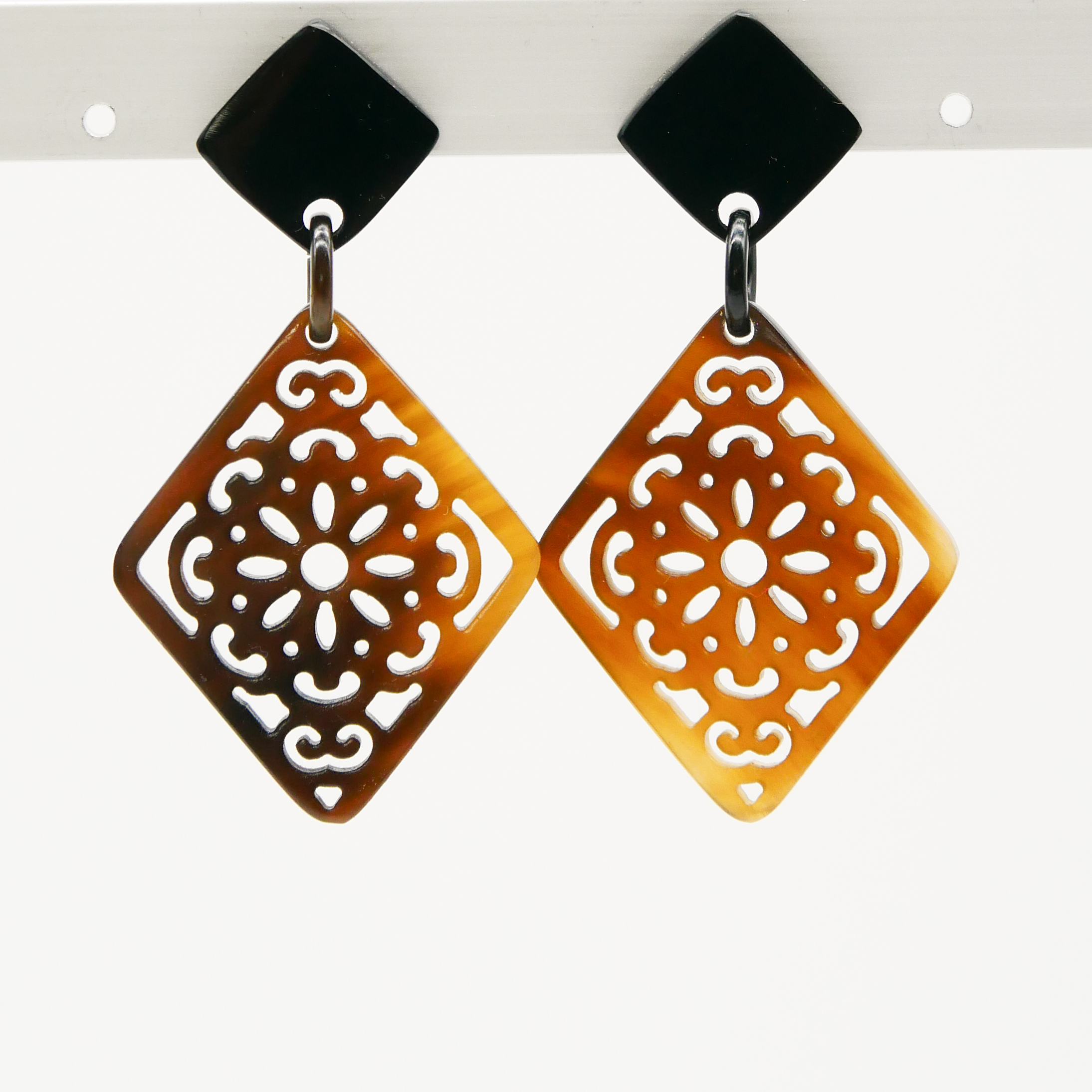 "Craft Art", Ohrring "Rectangle" braunes Horn "Craft Art", Ohrring "Rectangle" braunes Horn