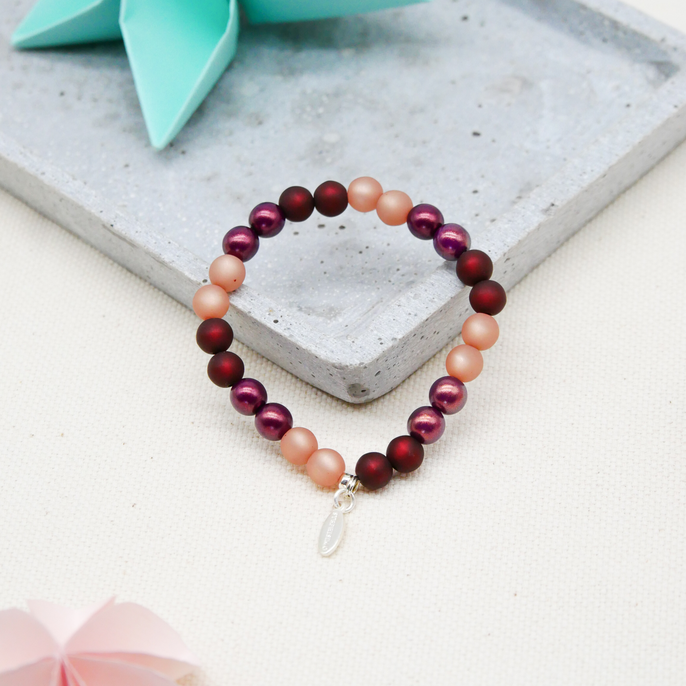  Color Explosion, Armband auf Gummi Ø 8 mm, Glas- und Polaris Perlen, Pluto braun