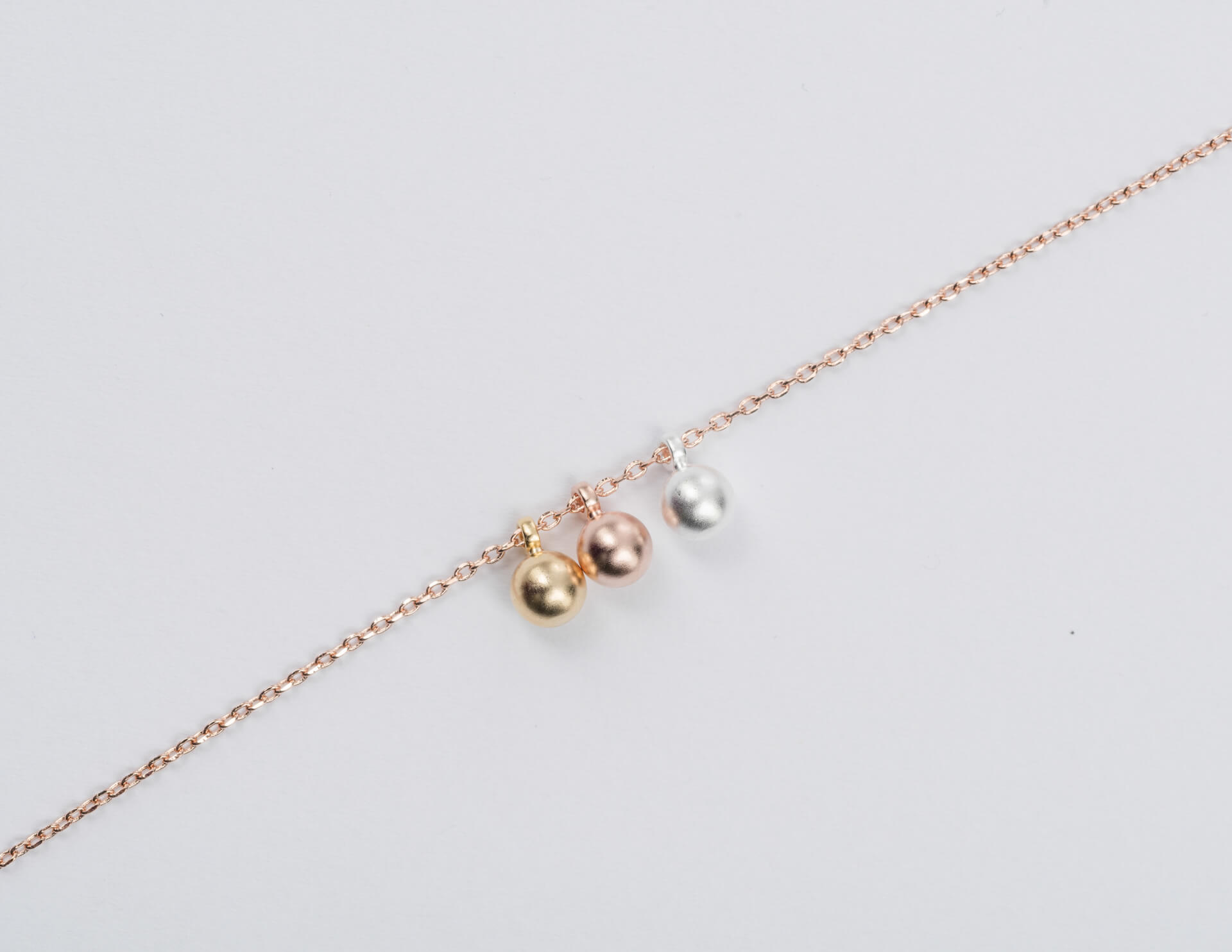 "Fine Filigré" feines Armband, Hanging Balls, rosé vergoldet