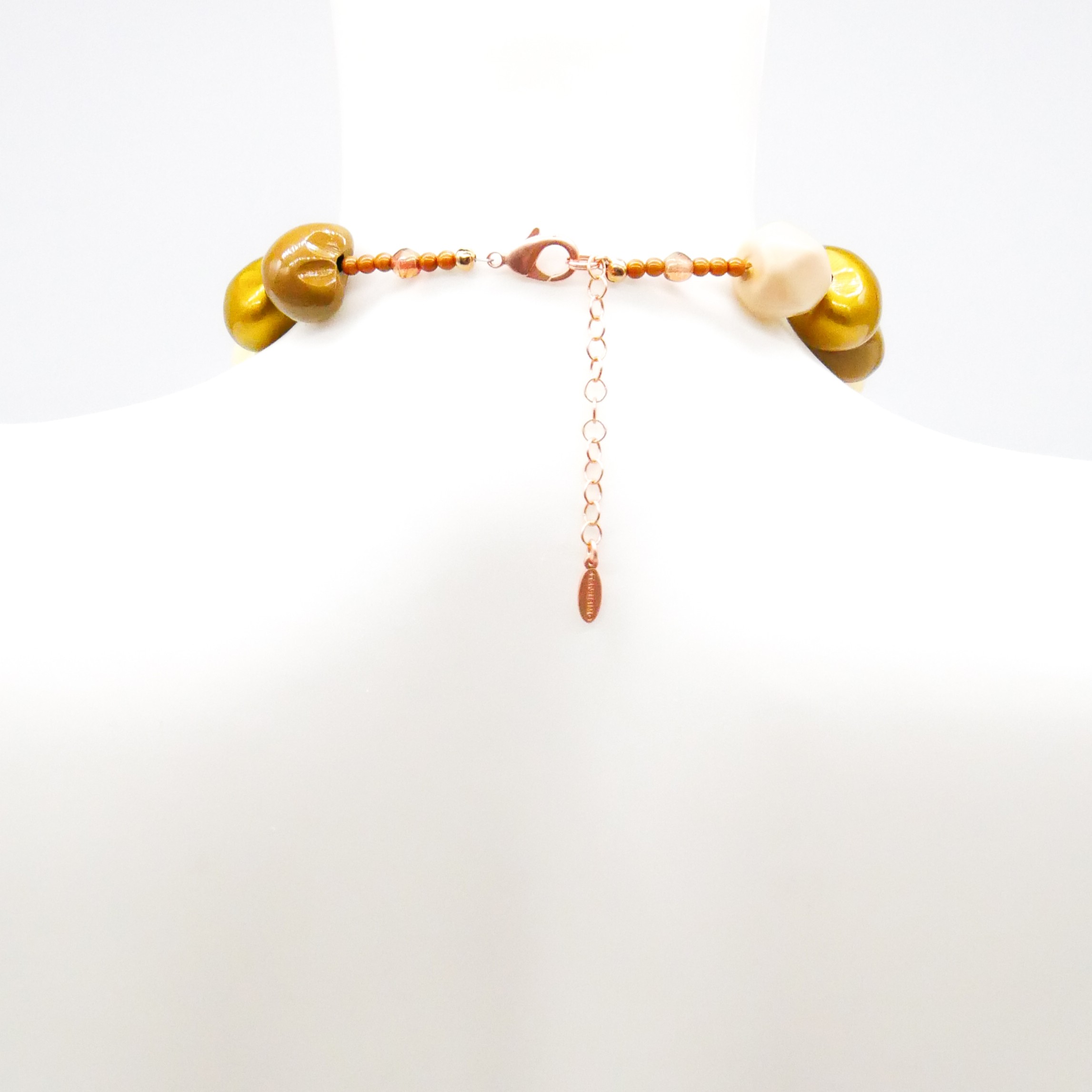  "Summer Feeling" Kette ca. 60 cm, Lumba Samen, Glasperlen, Resin Perle, braun-gold 