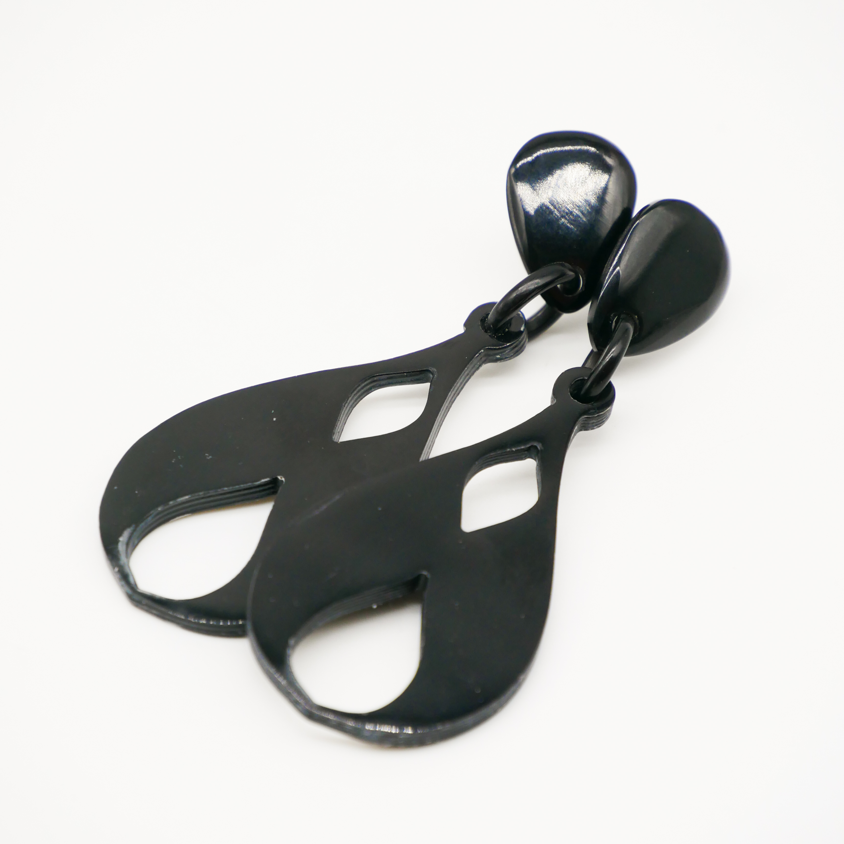 "Craft Art", Ohrring "Pendel" schwarzes Horn "Craft Art", Ohrring "Pendel" schwarzes Horn