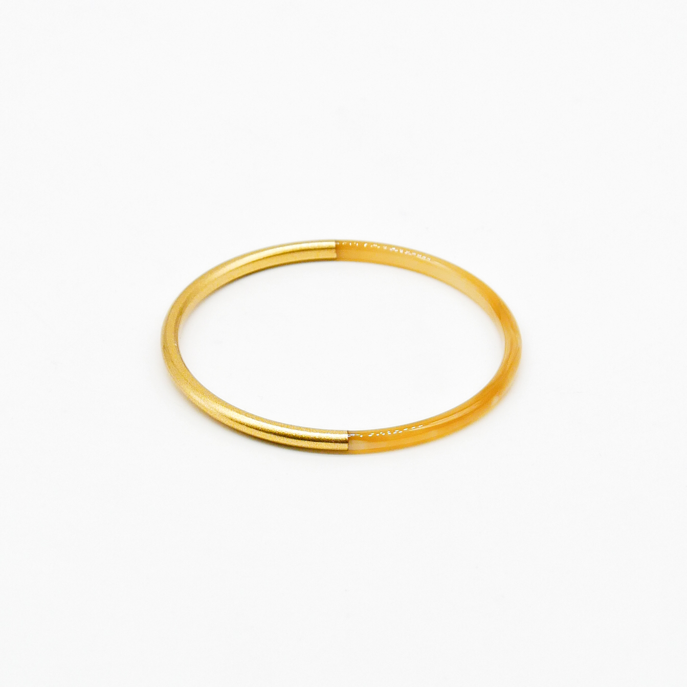  "Craft Art" zarter Armreif, weißes Horn, Lack gold