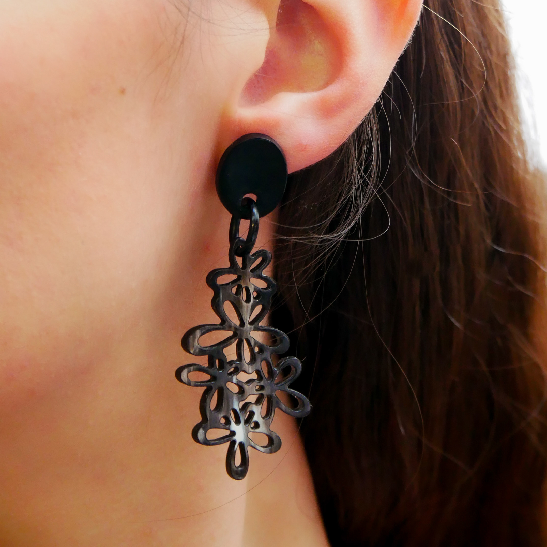 "Craft Art" Ohrring "Blütenzauber" schwarzes und marble Horn