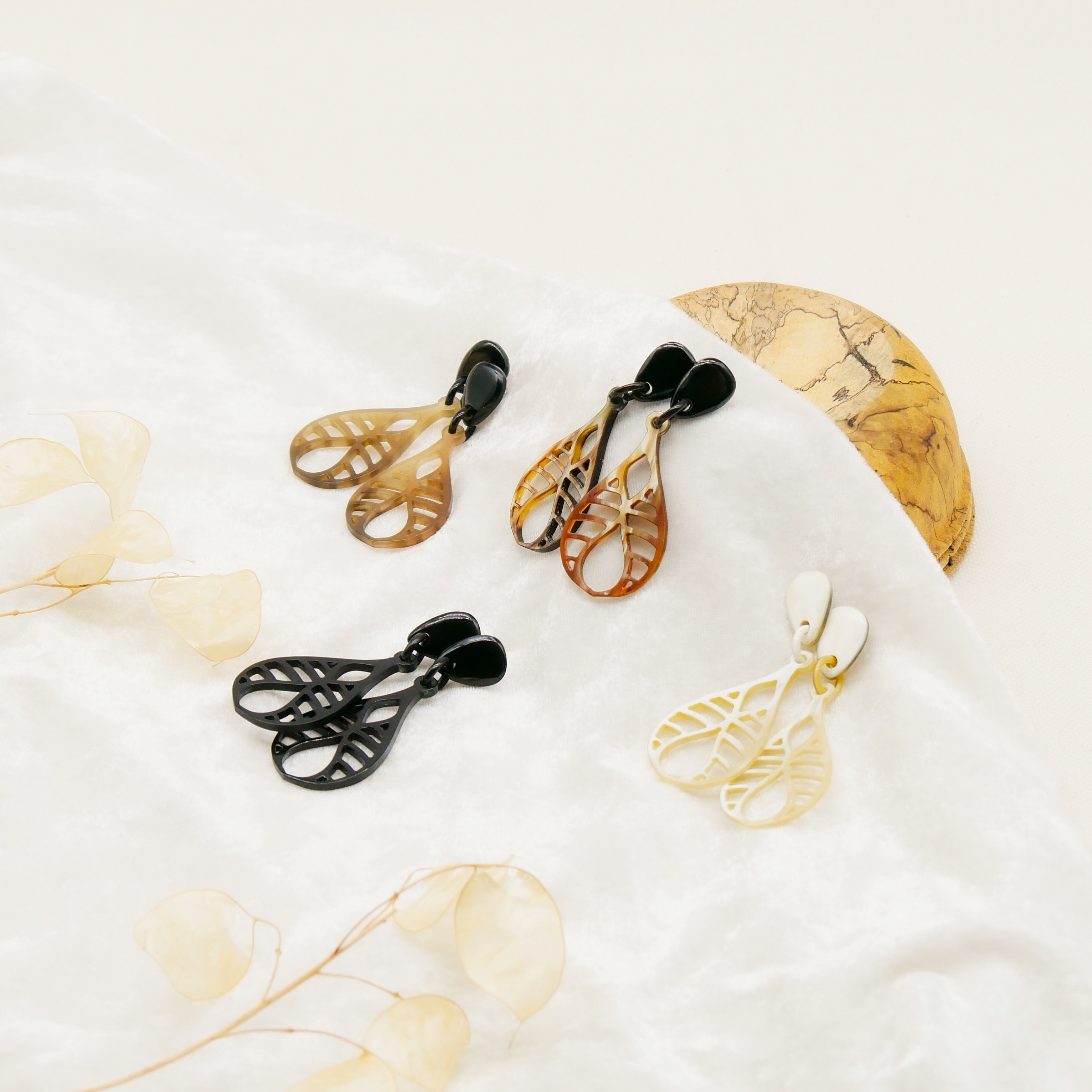  "Craft Art" Ohrring "Pendel" black Horn