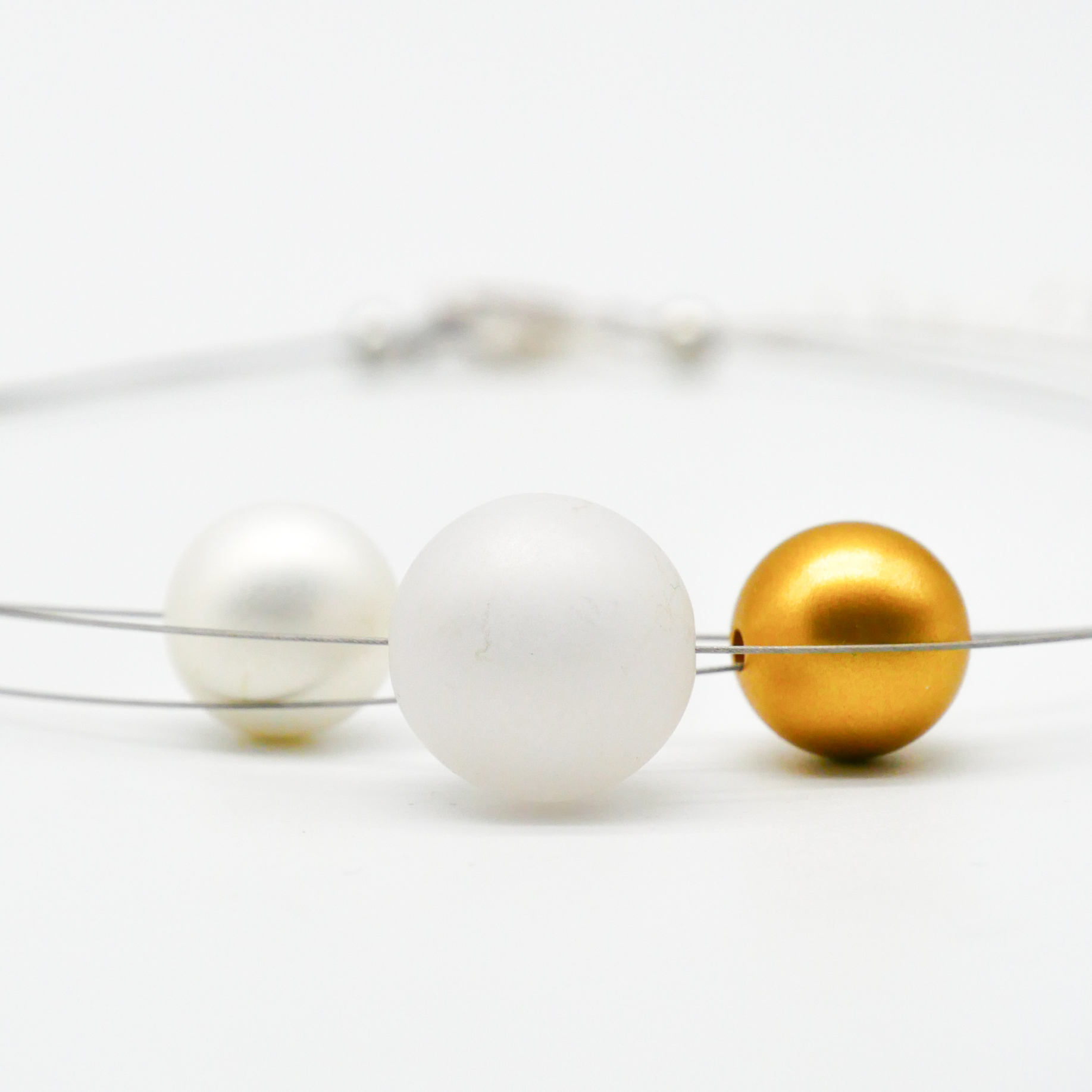  Color Explosion, kurze 3-Strang Kette "Planet" - Venus weiß-gold