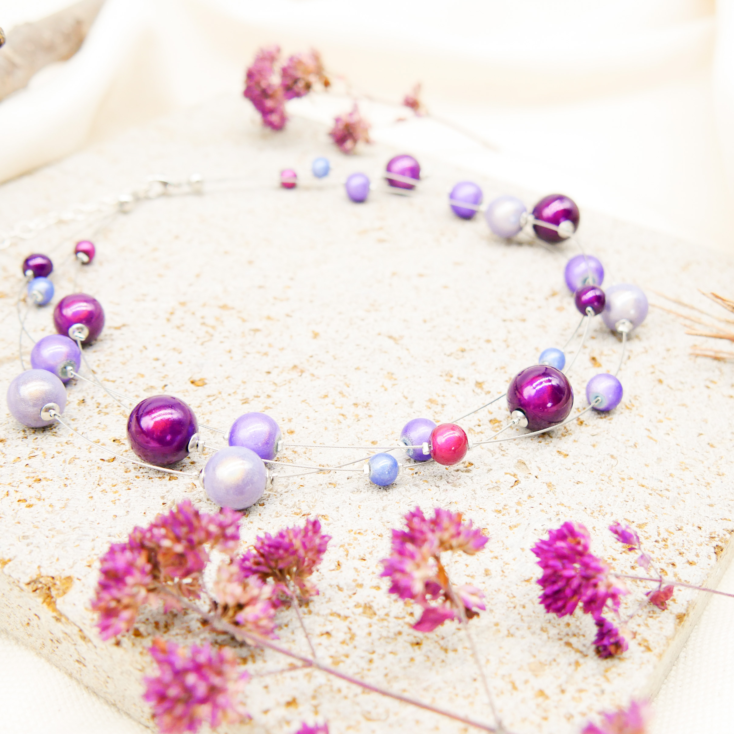 Color Explosion, kurze 3-Strang Kette "Miracle Beads" Perlen - violett