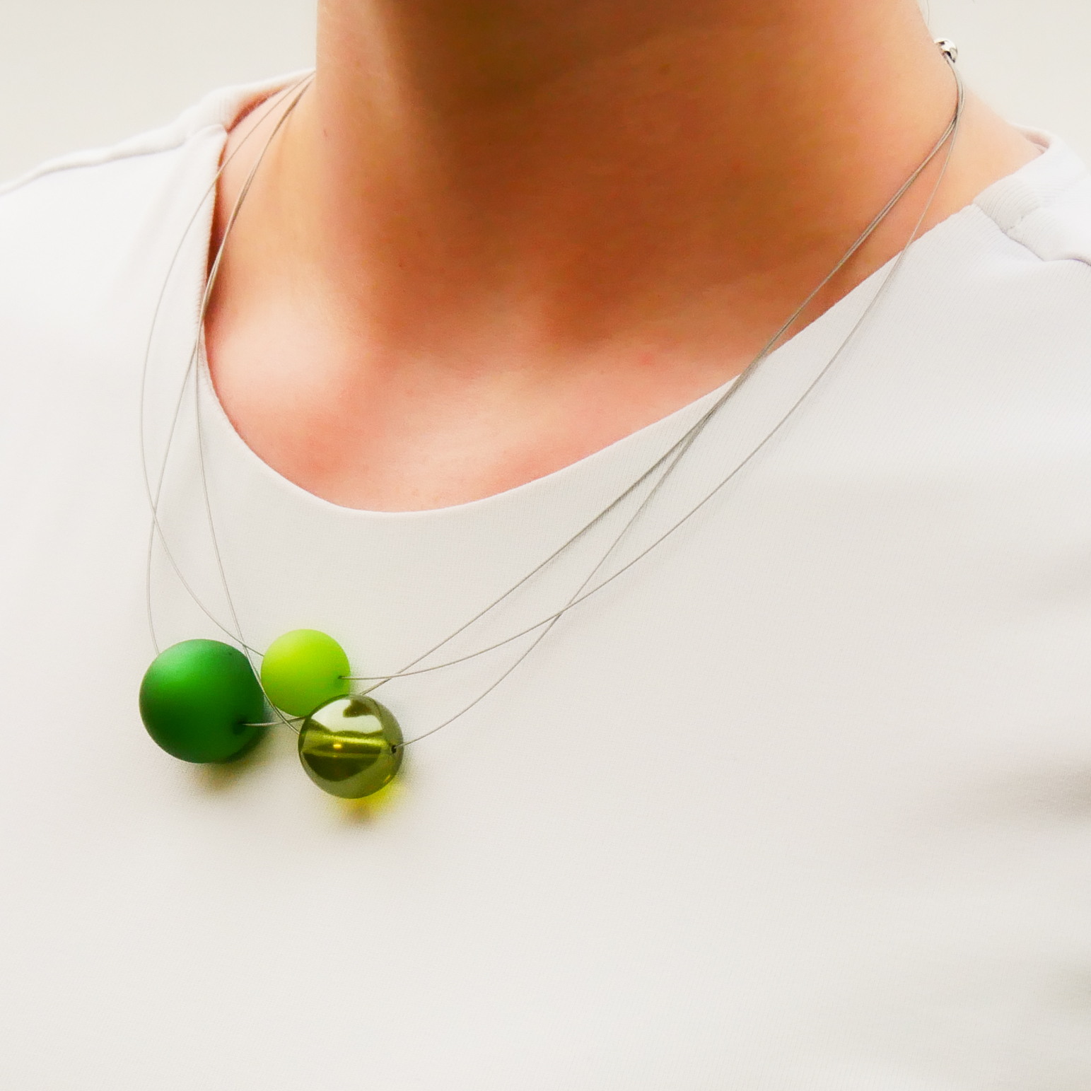 Color Explosion, kurze 3-Strang Kette "Planet" - Uranus grün