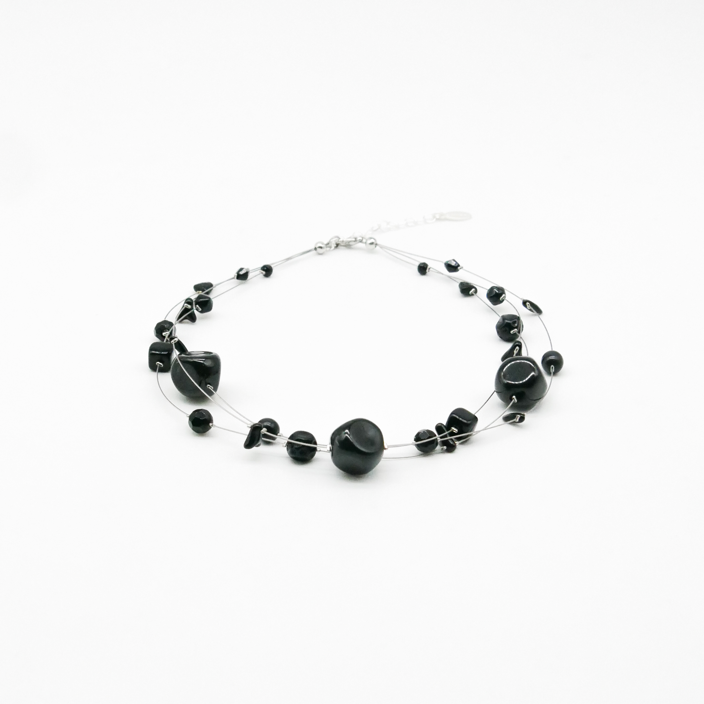  "Jet Schmuck" 3-Strang Kette, schwarze Glasperlen, verschiedene Formen 