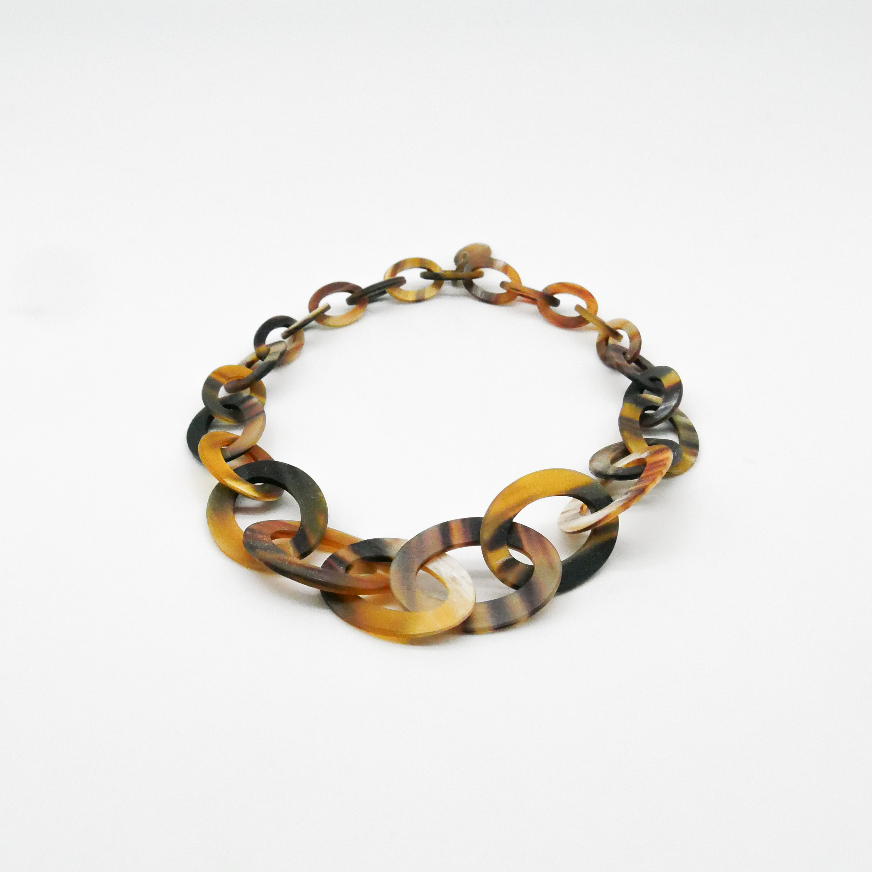 "Craft-Art", kurze Kette ca. 75 cm Ovale mit Verlauf, braunes Horn matt 