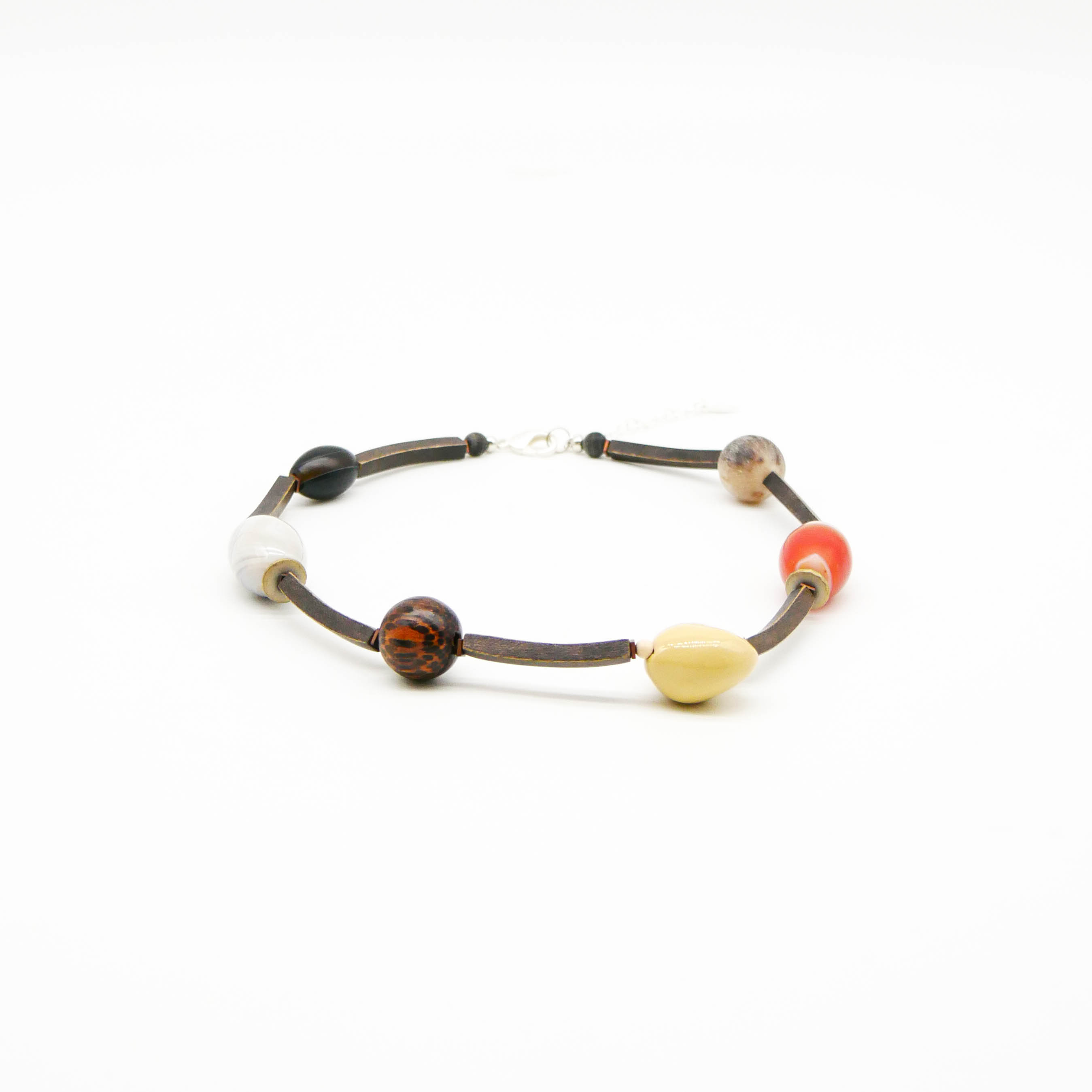 "Woodland", Kette "Olive", Kette mit Holzstäben, Achato Lumangsamen, Palmholzkugel "Woodland", Kette "Olive", Kette mit Holzstäben, Achato Lumangsamen, Palmholzkugel