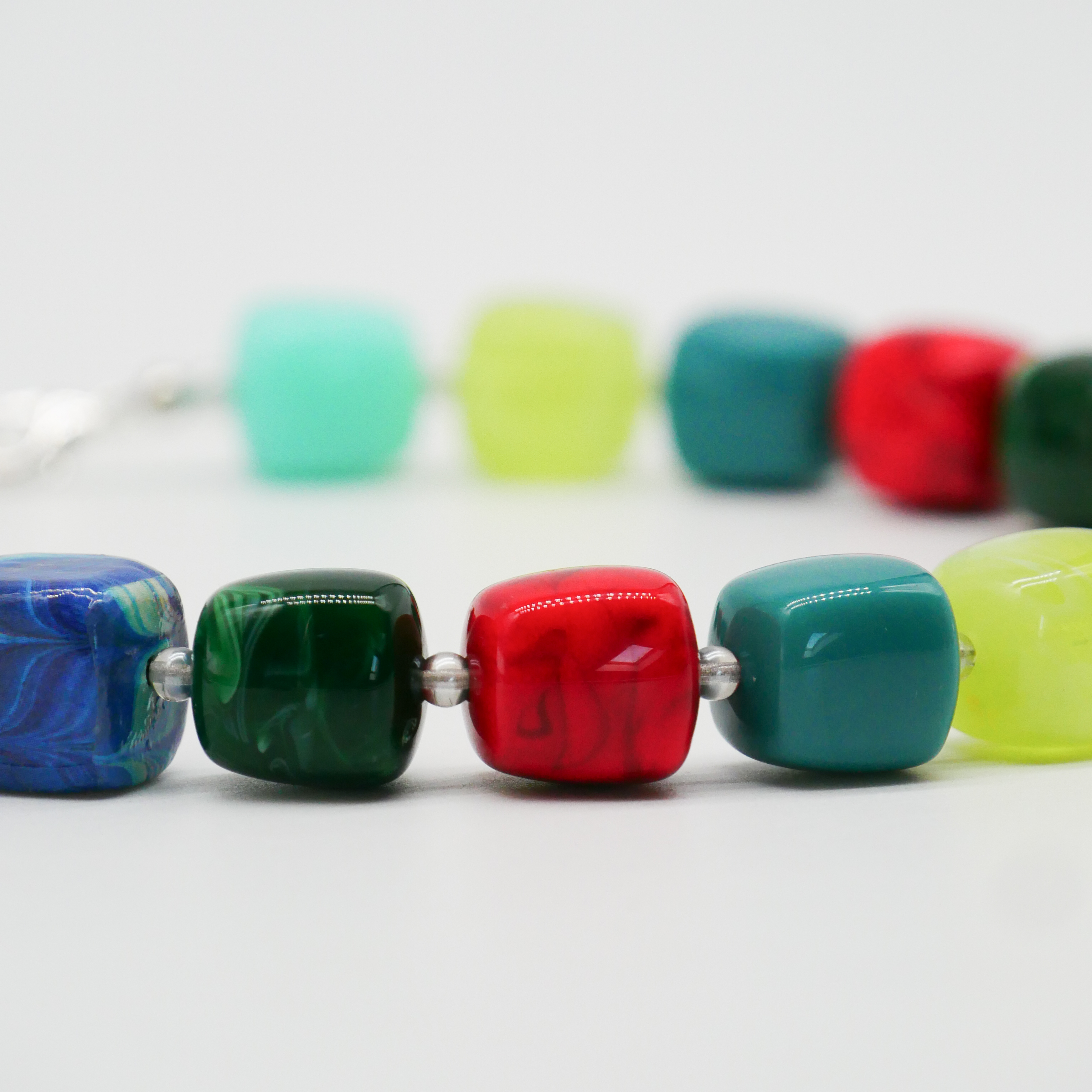 "Summer Feeling",  short Chain "Cube" Resin Pearls approx. 16 x 16 mm multicolor
