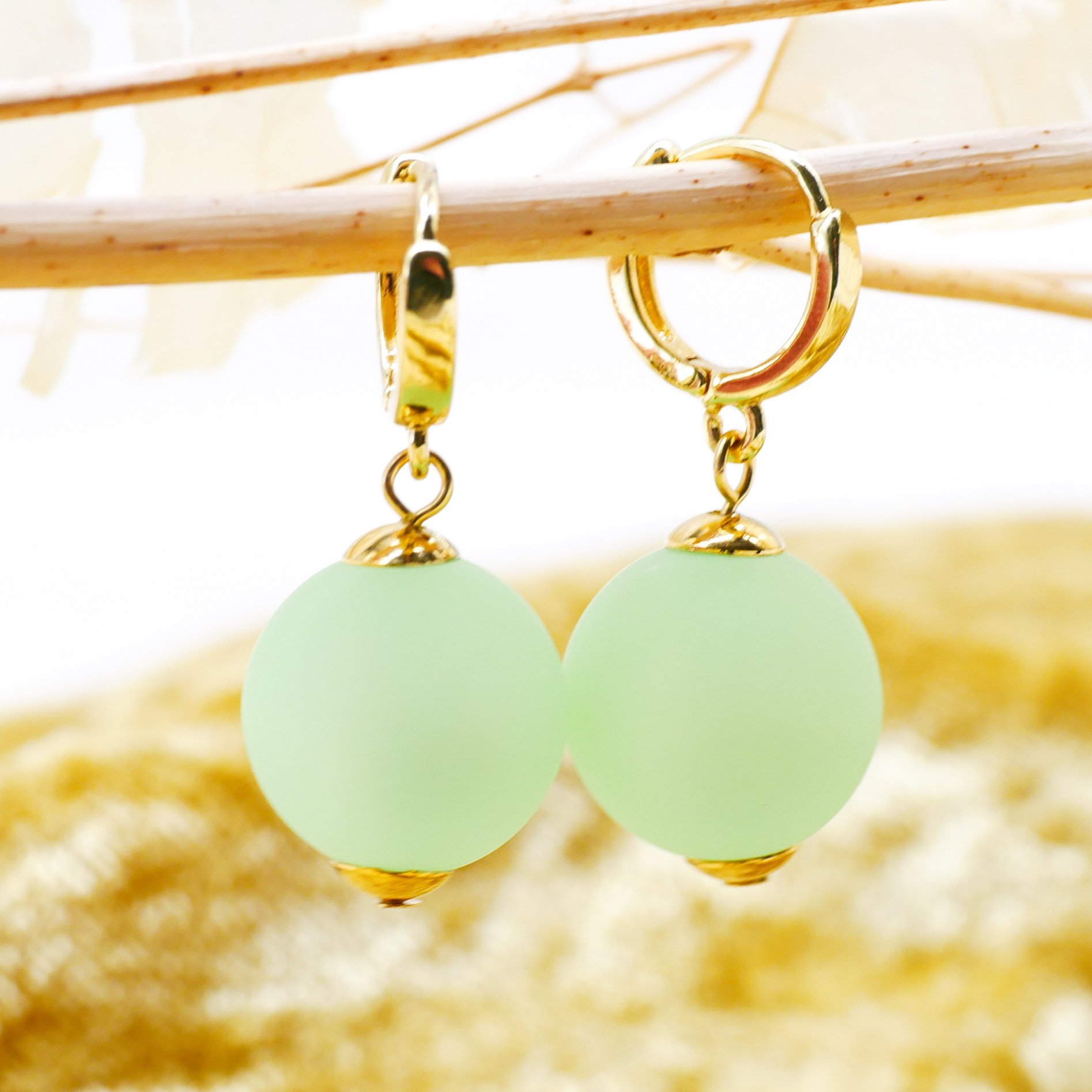 "Color Explosion" Ohrhänger gold mit Polaris-Perle - lichene