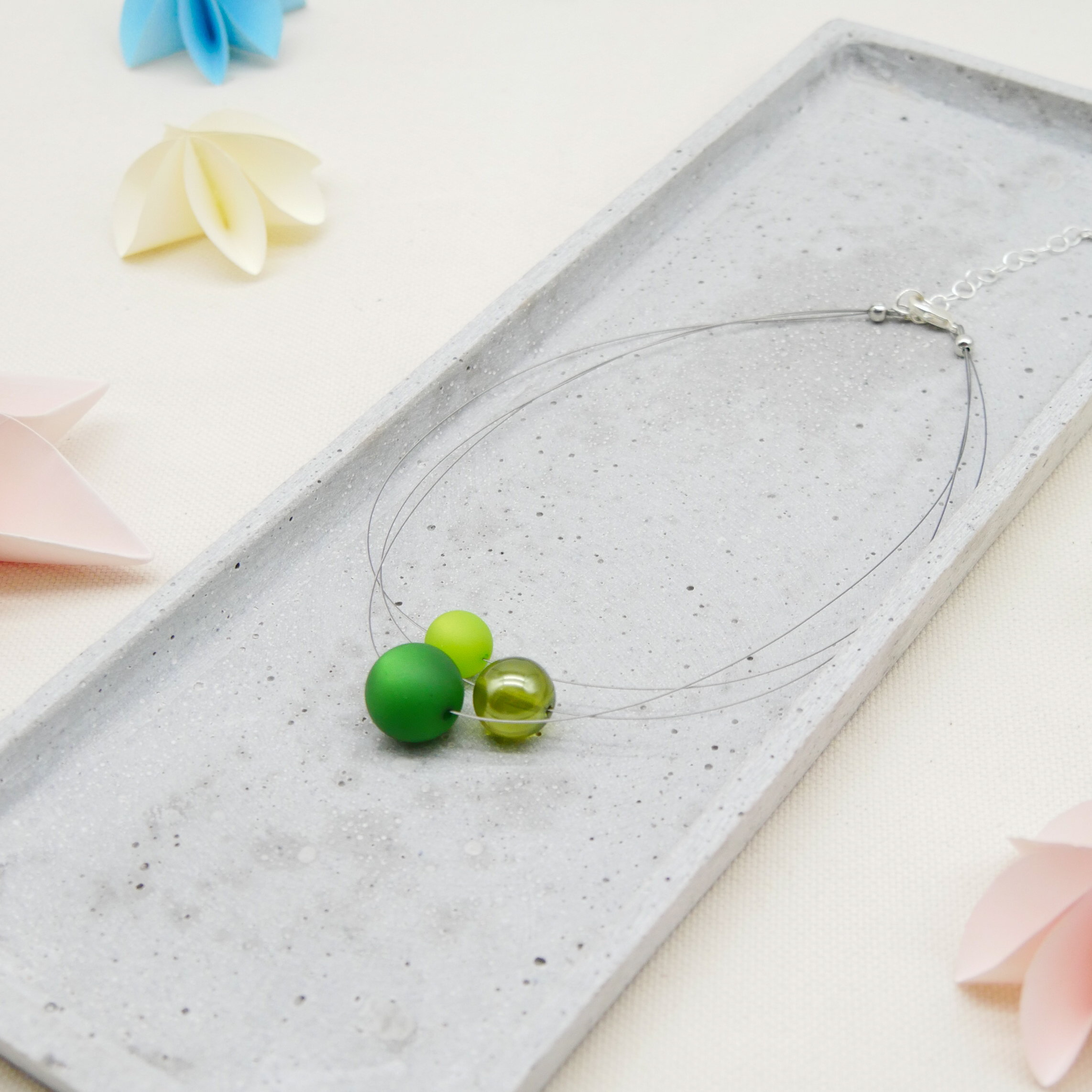  Color Explosion, kurze 3-Strang Kette "Planet" - Uranus grün