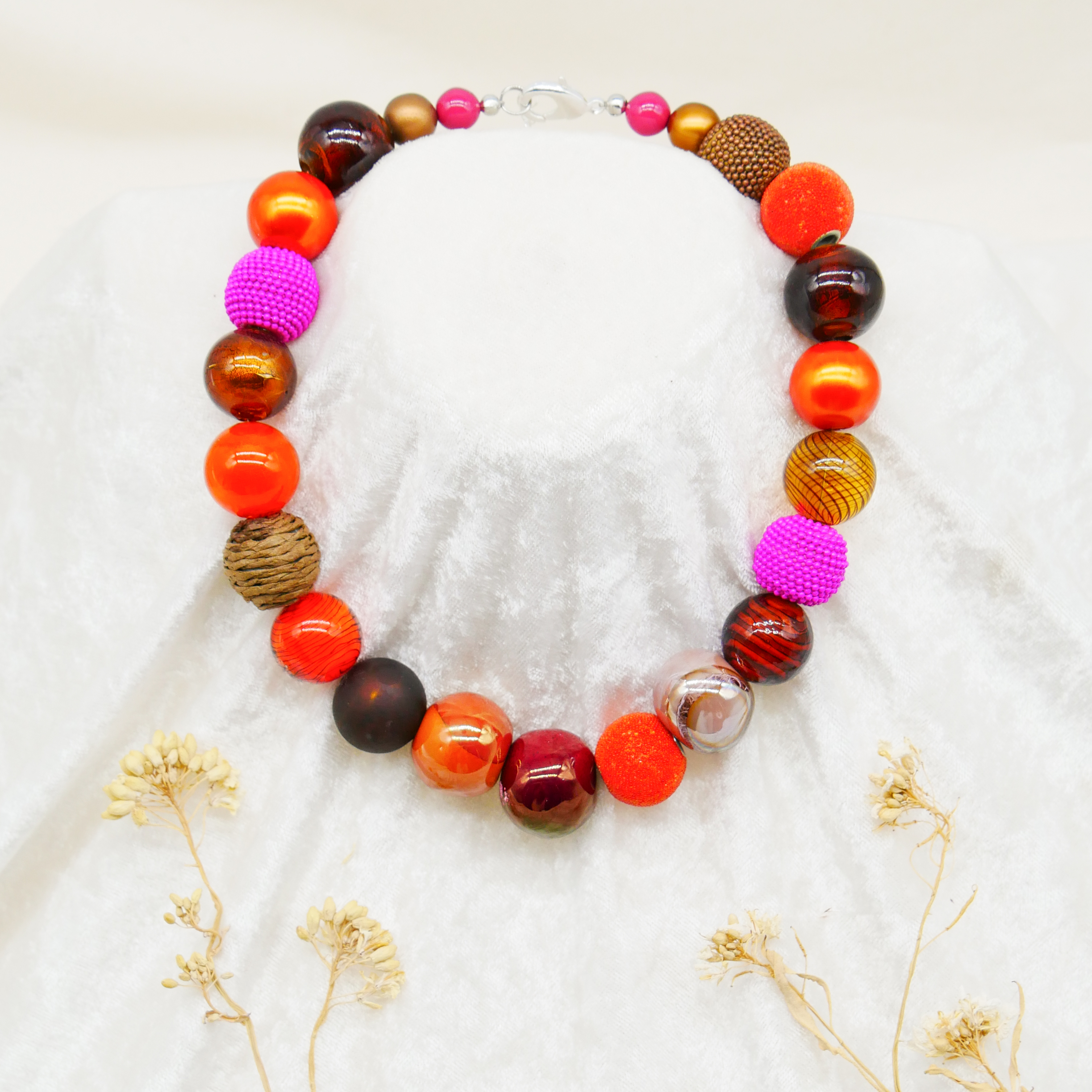 "Bollywood" Kette Ø ca. 20 mm, braun-pink