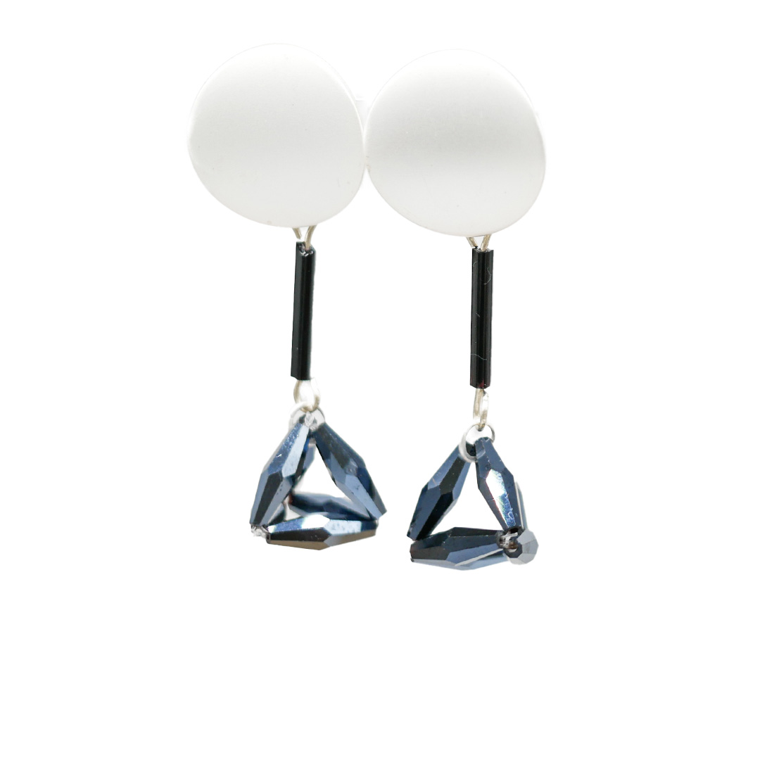 "Summer Feeling" Ohrstecker, versilbert, mit geometrischer Kristallperle, schwarz