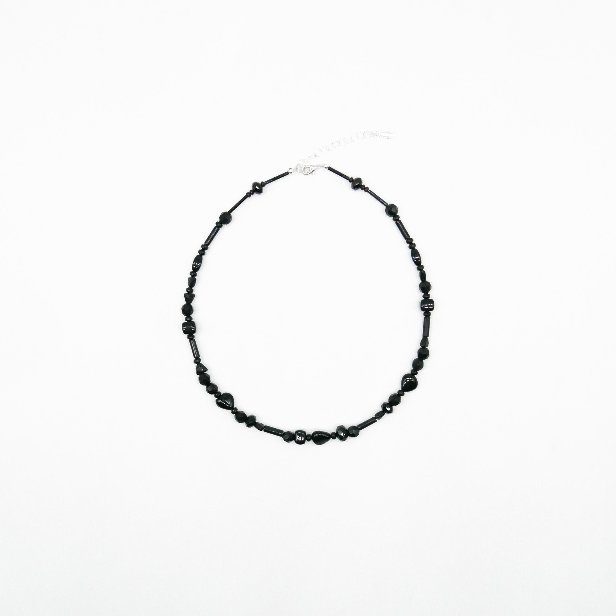  "Jet Schmuck" Kette ca. 48 cm schwarze Glasperlen, verschiedene Formen