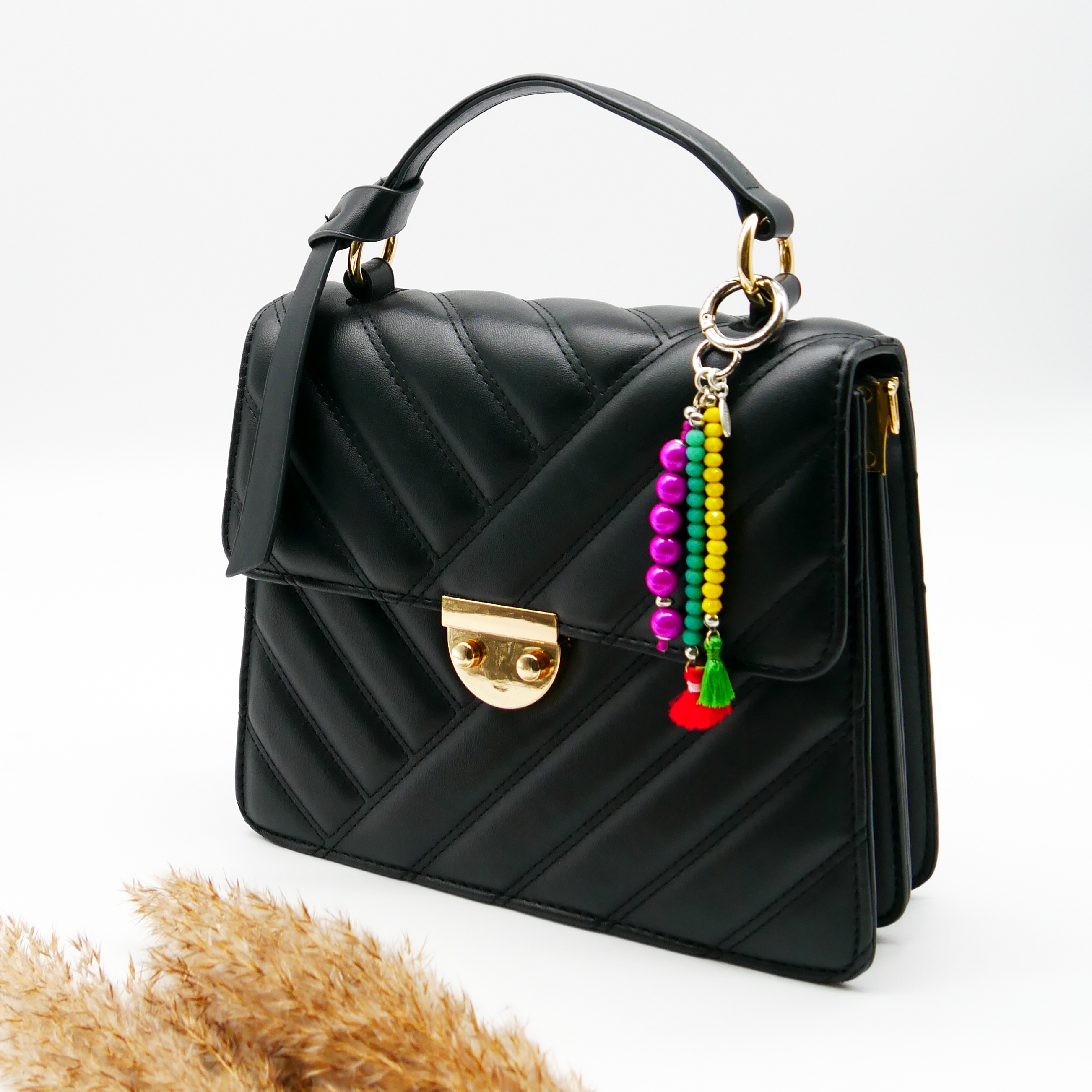 "Lucky Pendant" Anhänger, 3 Stränge Glas- und Miracleperlen, Quasten 