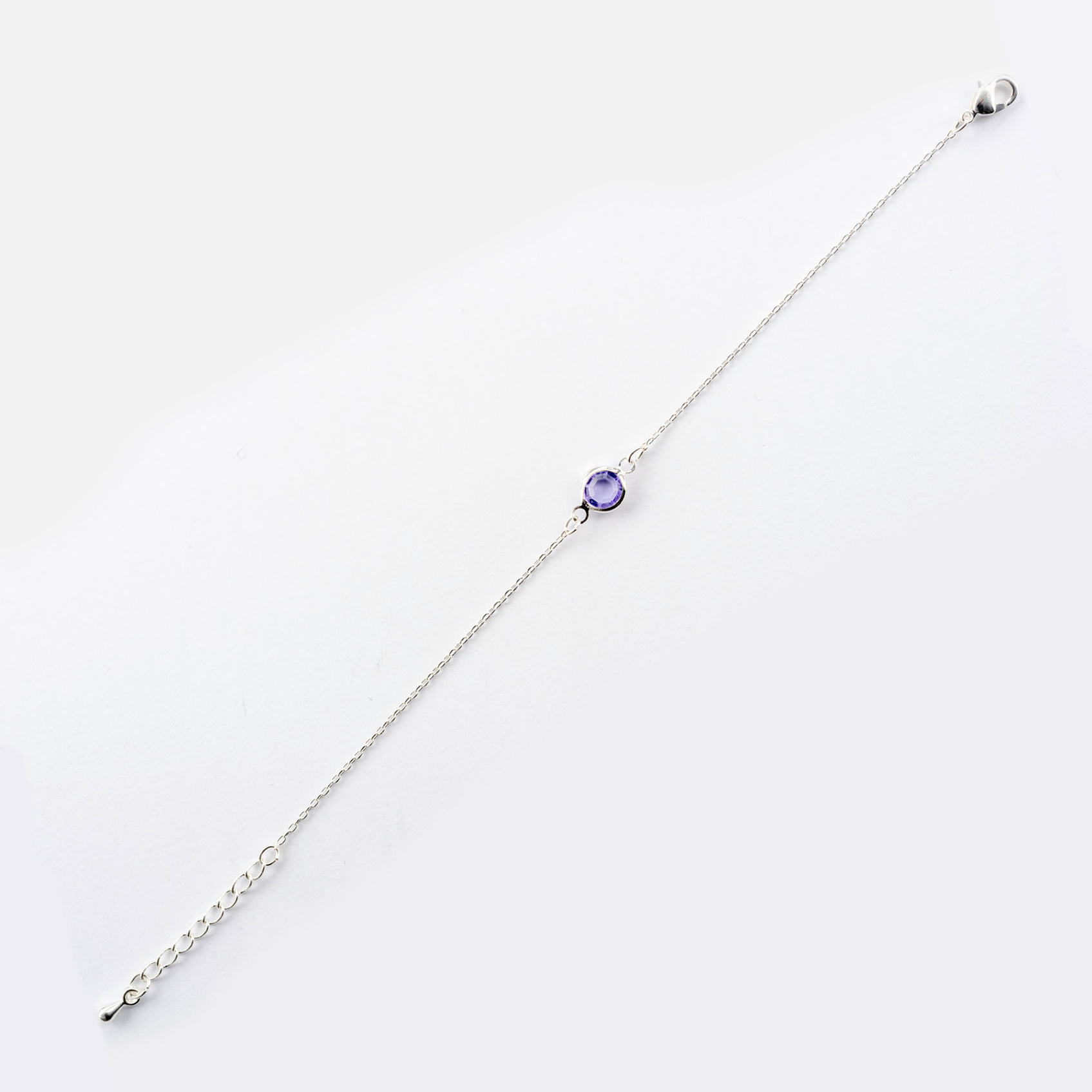 "Fine Filigré" feineMetallarmband, Kristallanhänger violett, versilbert