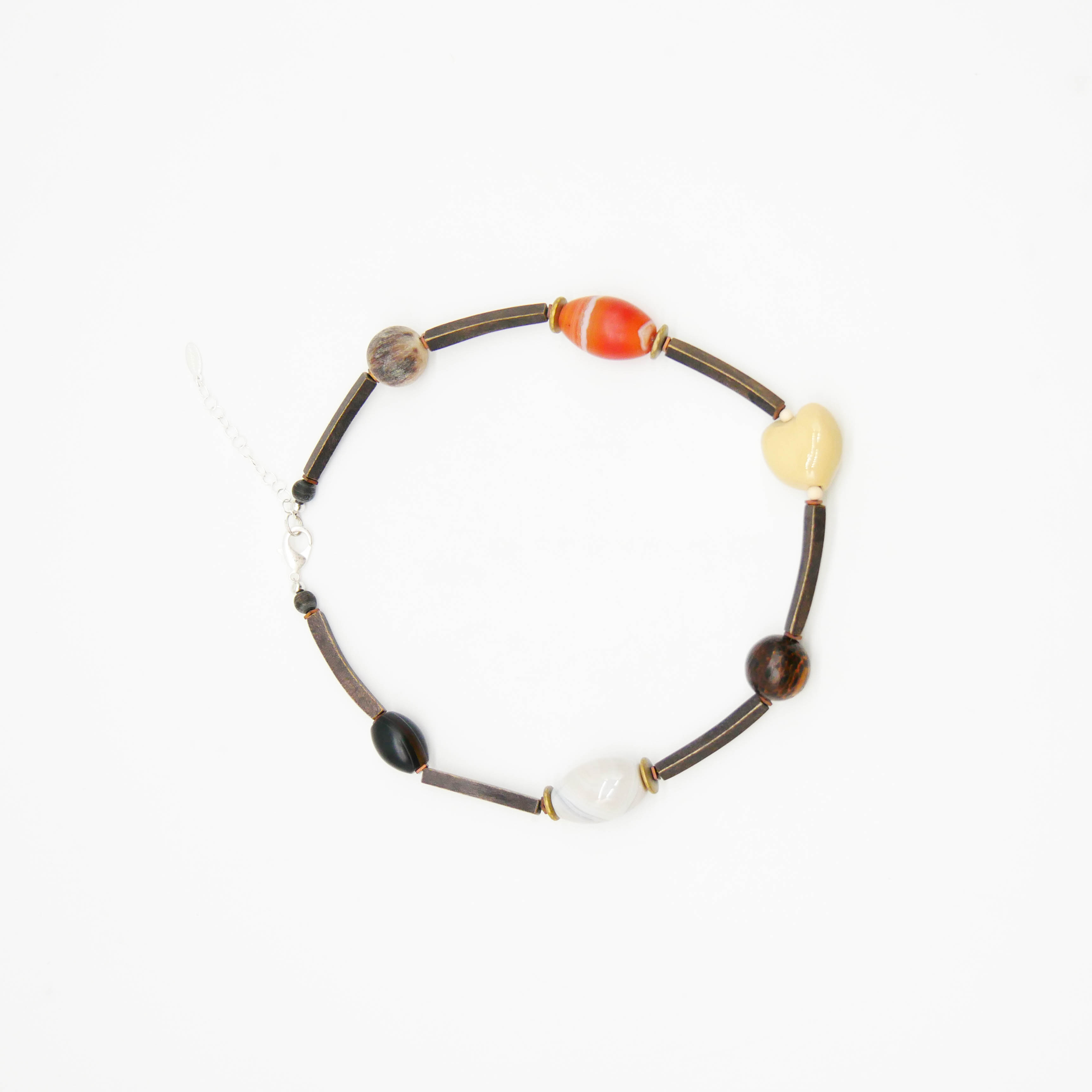 "Woodland", Kette "Olive", Kette mit Holzstäben, Achato Lumangsamen, Palmholzkugel "Woodland", Kette "Olive", Kette mit Holzstäben, Achato Lumangsamen, Palmholzkugel