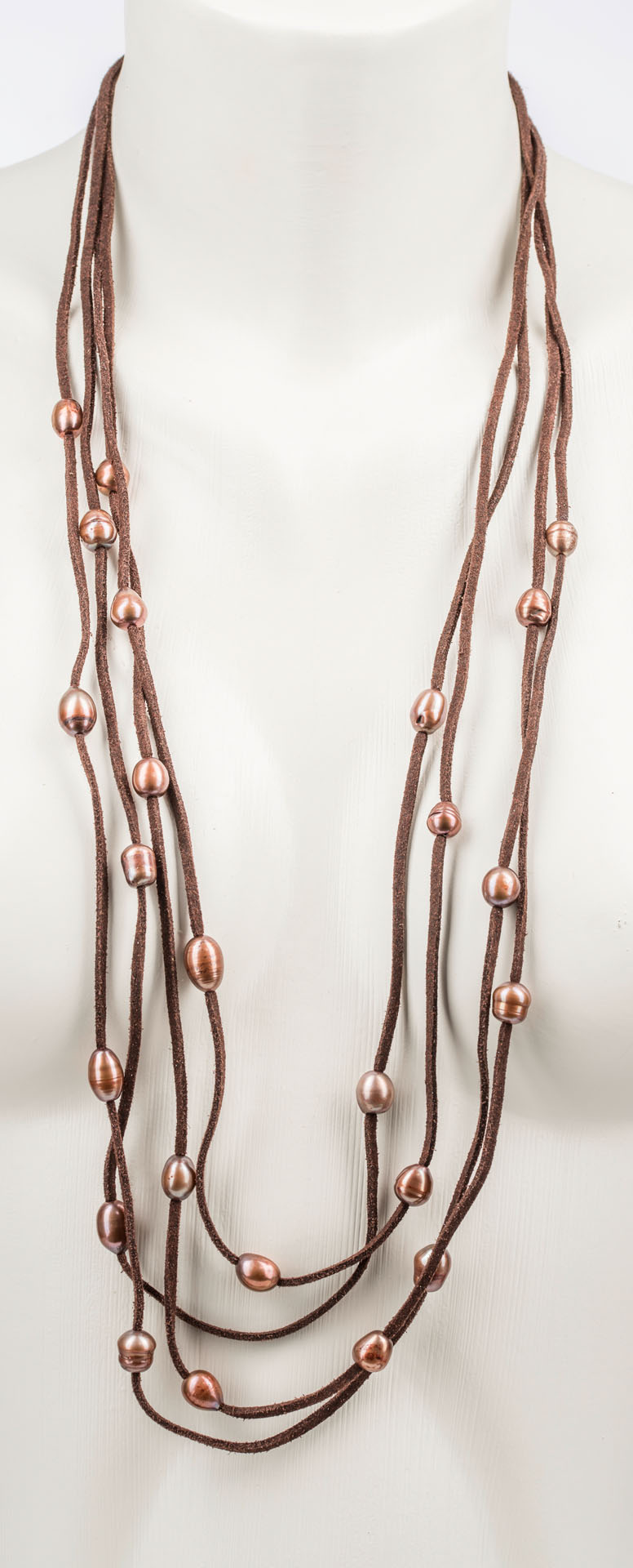 "Freshwater Pearls" long 4-string necklace with freshwater pearls - mahagon on a imitation leather band - darkbrown