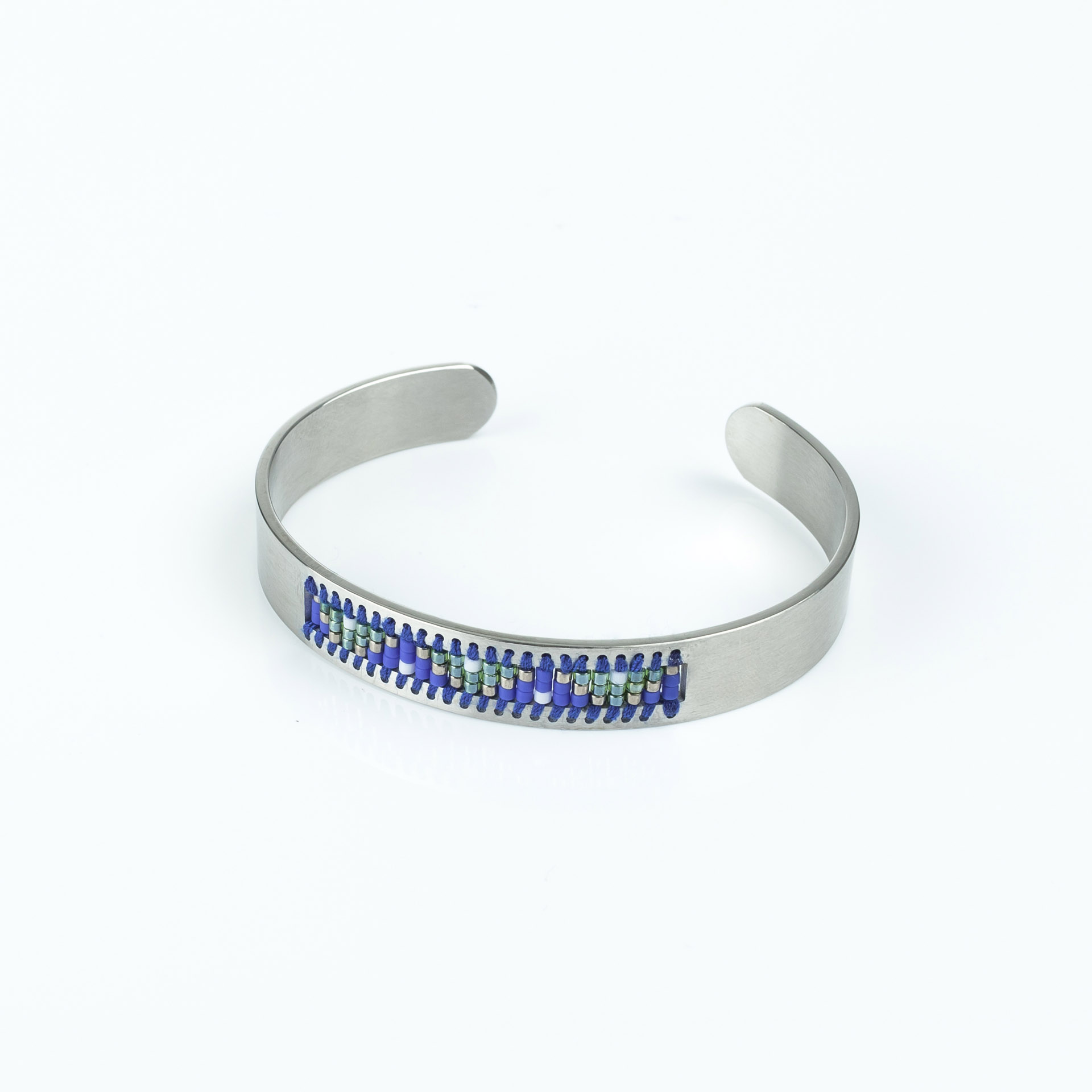 "Petite Beads" Armspange, Edelstahl mit japan. Rocaillesperlen, blau