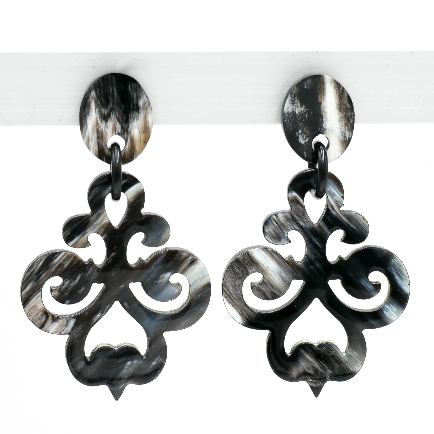 "Craft Art" Ohrringe "Lilie", schwarzes Horn