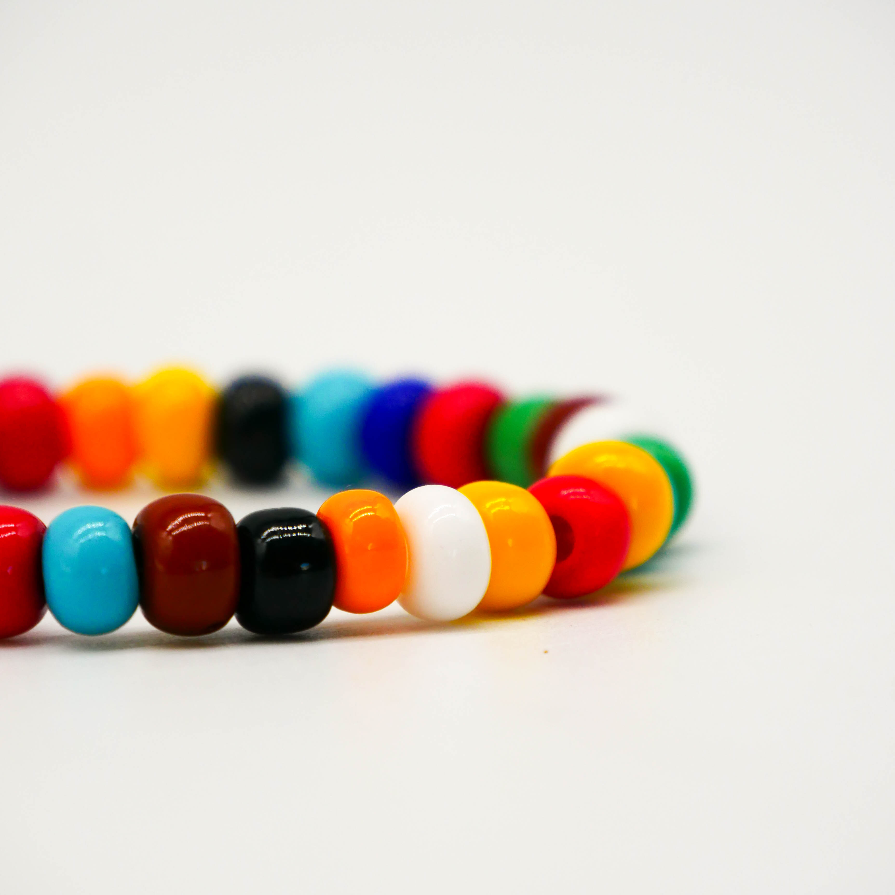  DIY kleine Schmuckbox, Armband Regenbogen, ø 8 mm Rocaillesperlen bunte Mischung