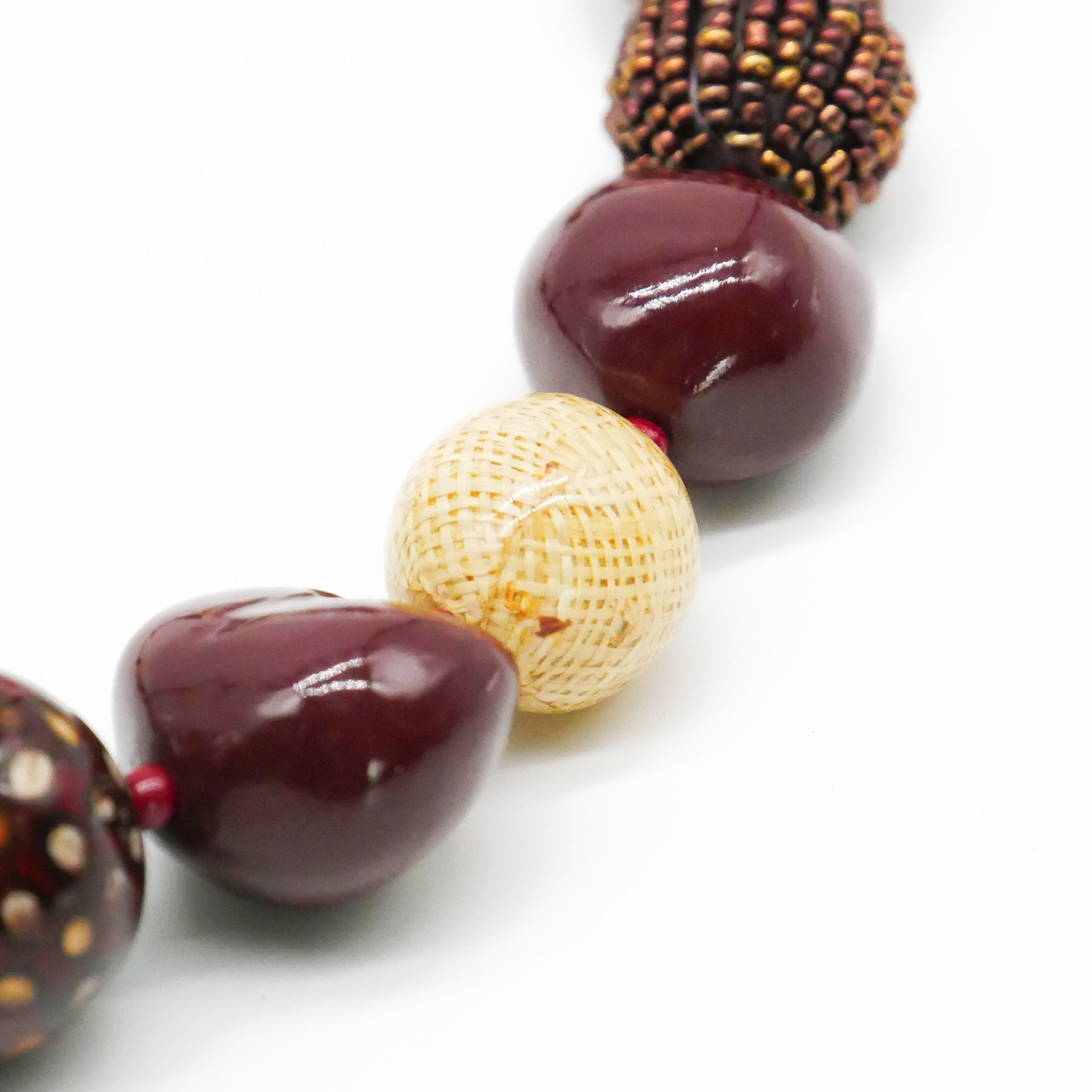  "Summer Feeling" Kette ca. 60 cm, Lumba Samen, Glasperlen, Resin Perle, wein 