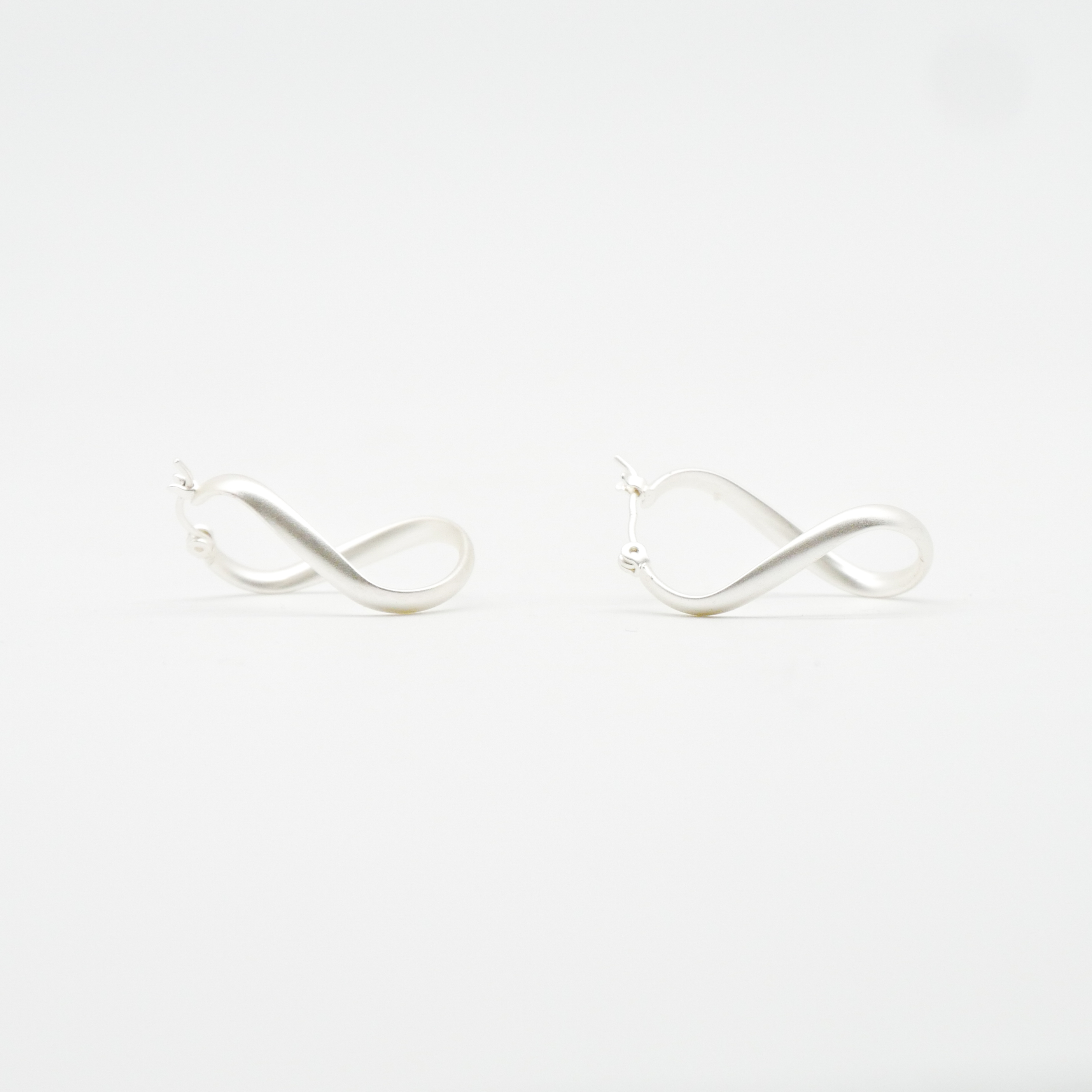 "Circle", creole earring "Wave" silver Ø approx. 28 x 20 mm