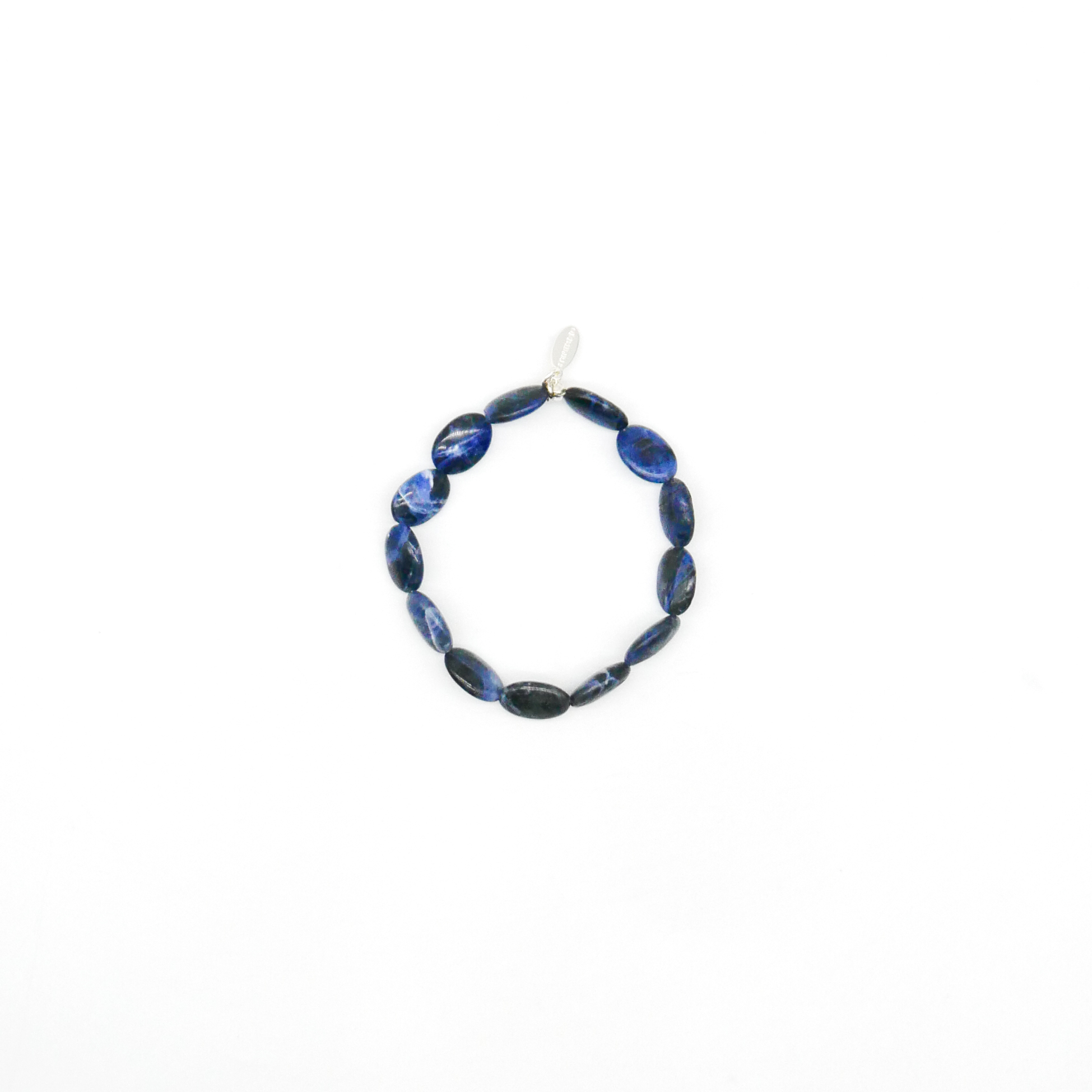  "Crystal Mountain", Armband auf Gummi Sodalit Oliven, 10 x 14 mm