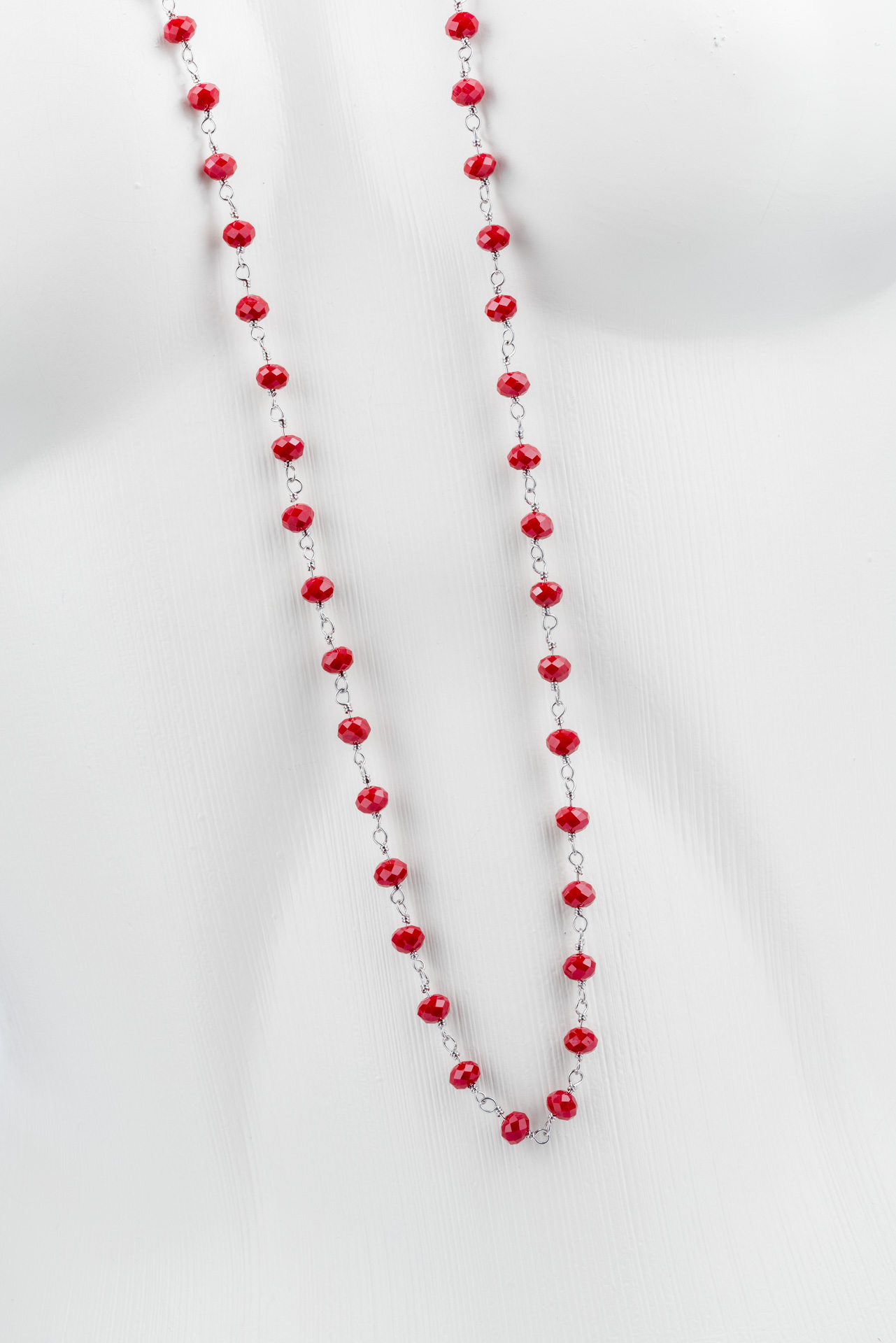 "Steinzähne" lange Kette mit Glaskristallen - rot