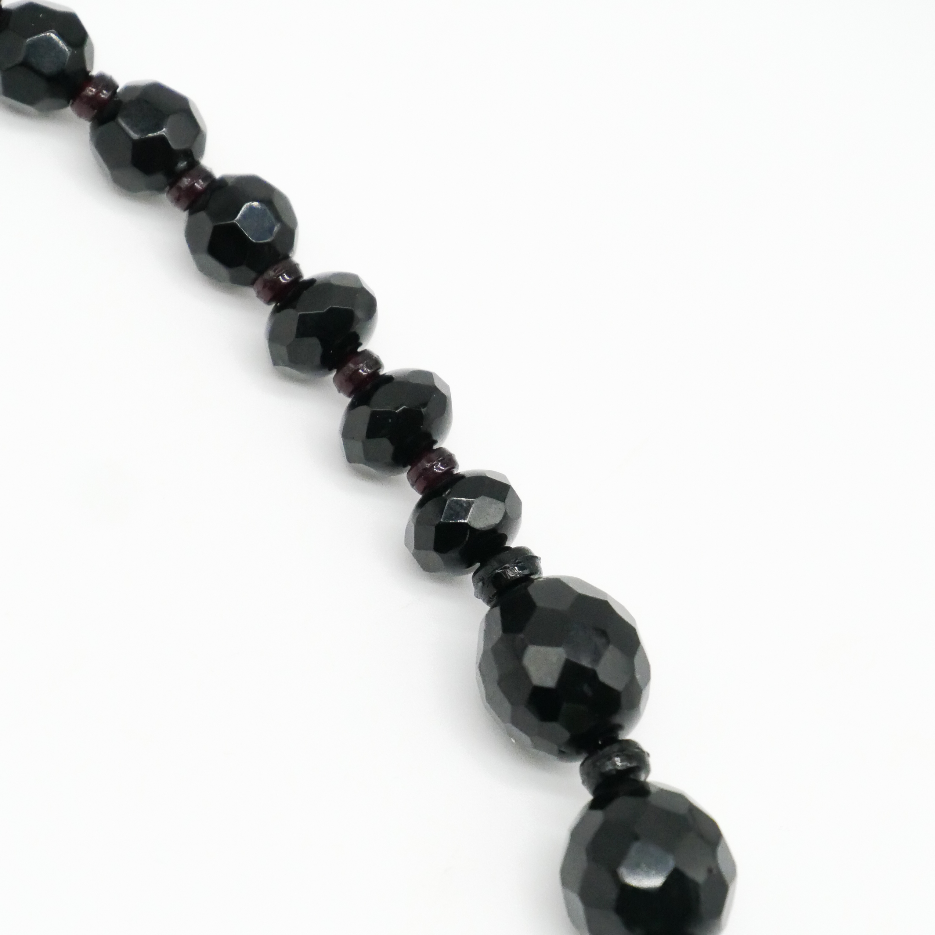  "Jet Schmuck" Kette ca. 55 cm schwarze facettierte Glasperlen Ø 12 mm mit Verlauf
