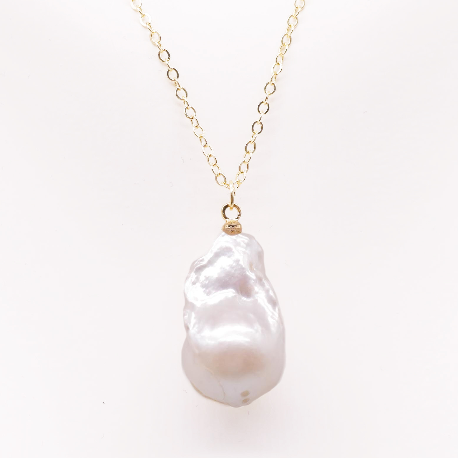 "Freshwater Pearls" long necklace, baroque xxl drop, gold-coloured
