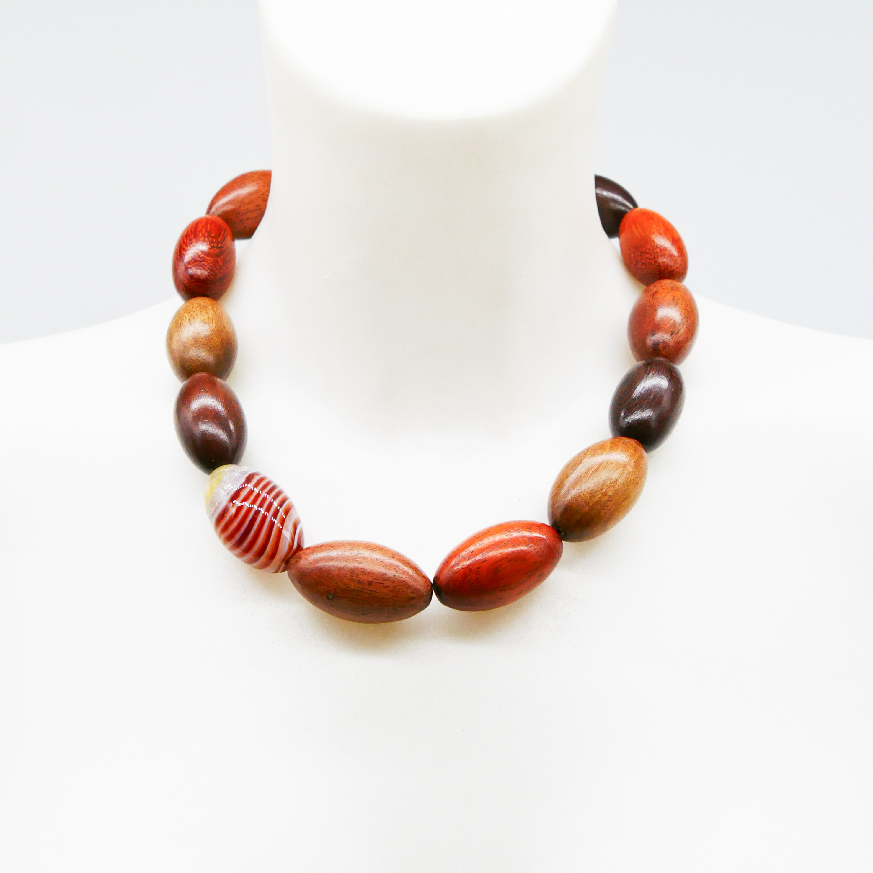 "Woodland", Kette "Olive", Bayong Holzolive und Keramik Oliven, rote Töne "Woodland", Kette "Olive", Bayong Holzolive und Keramik Oliven, rote Töne