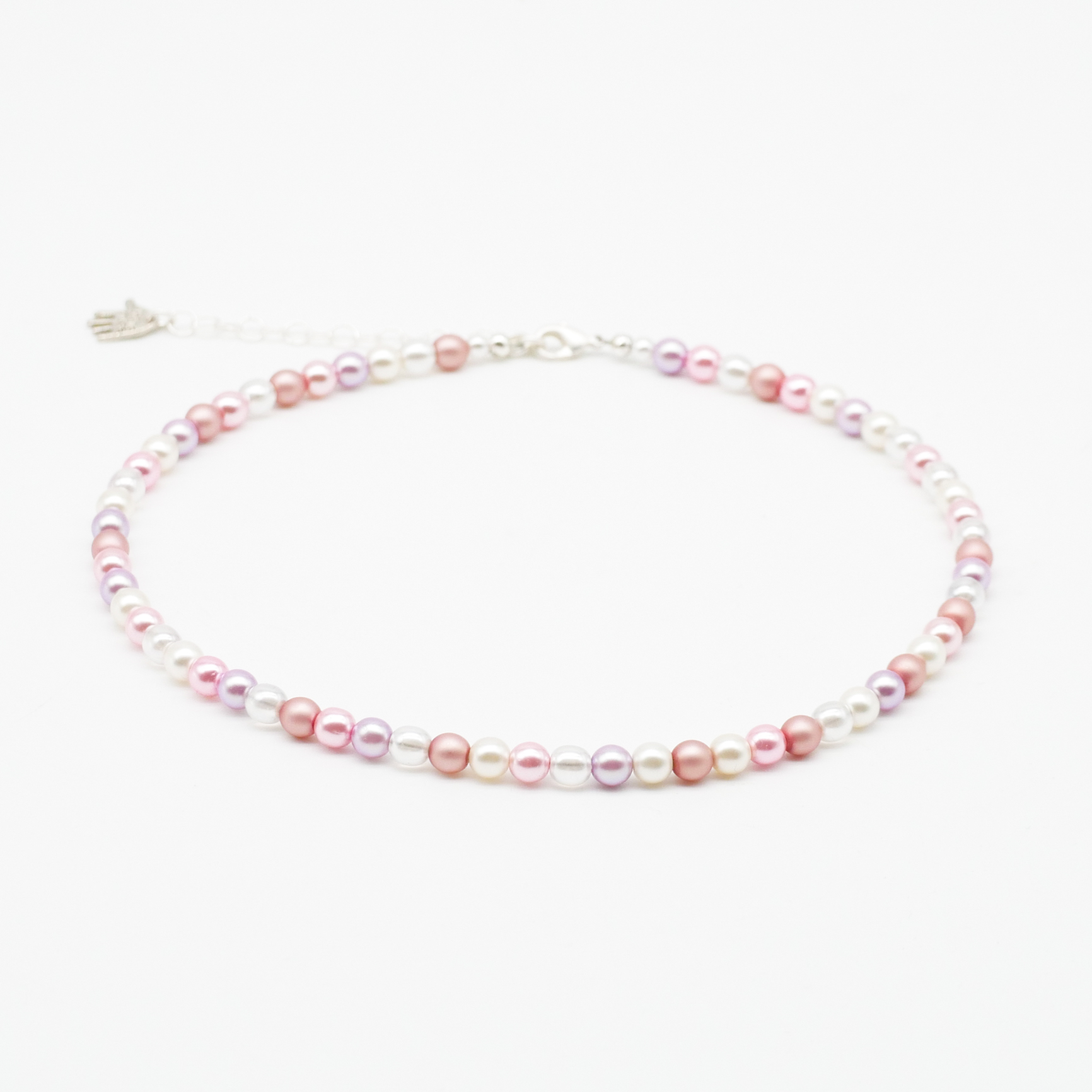 Short pearl necklace, rose