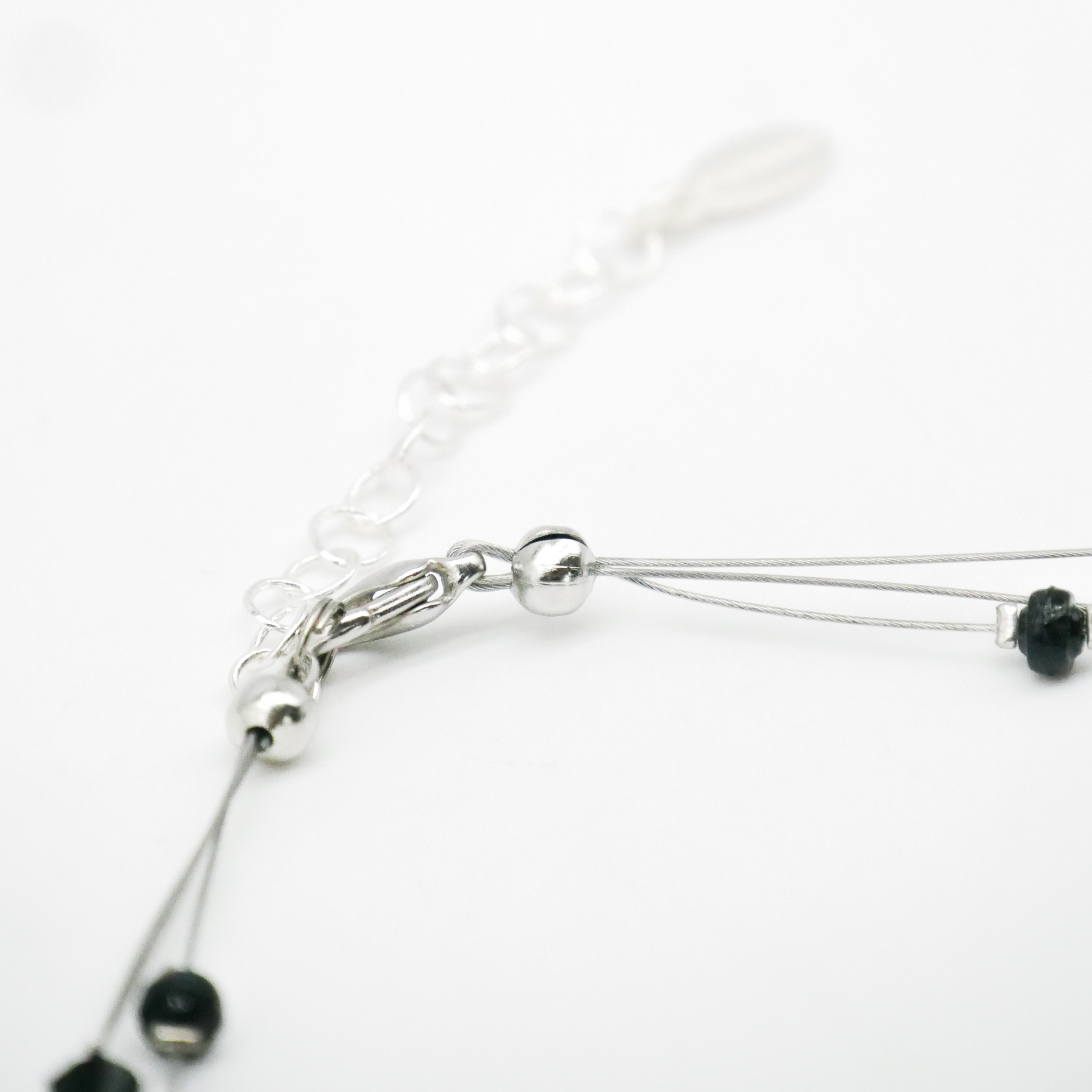  "Jet Schmuck" 3-Strang Kette, schwarze Glasperlen, verschiedene Formen 