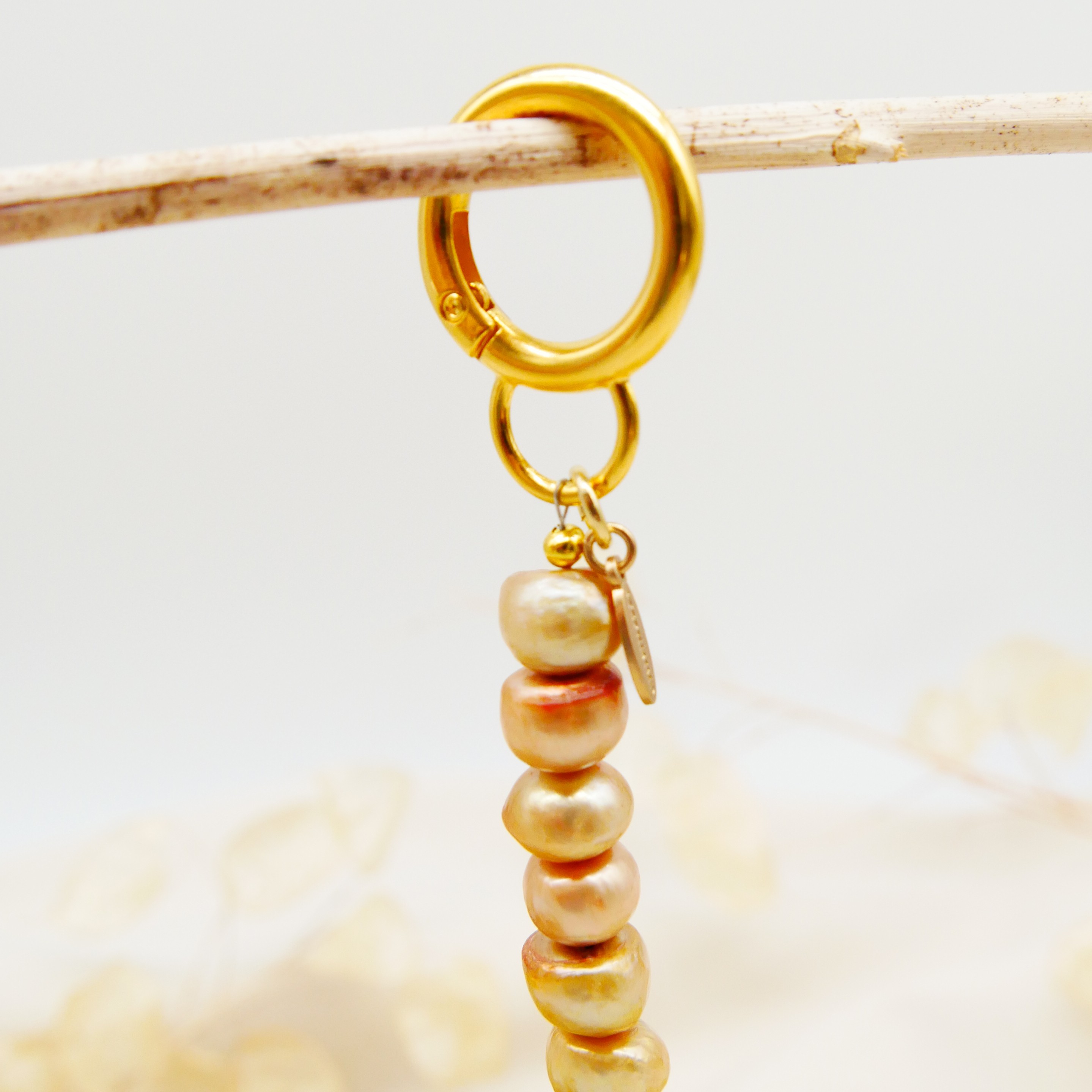 "Lucky Pendant" Anhänger, 1 Strang SWZ Perle große braune Quaste "Lucky Pendant" Anhänger, 1 Strang SWZ Perle große braune Quaste