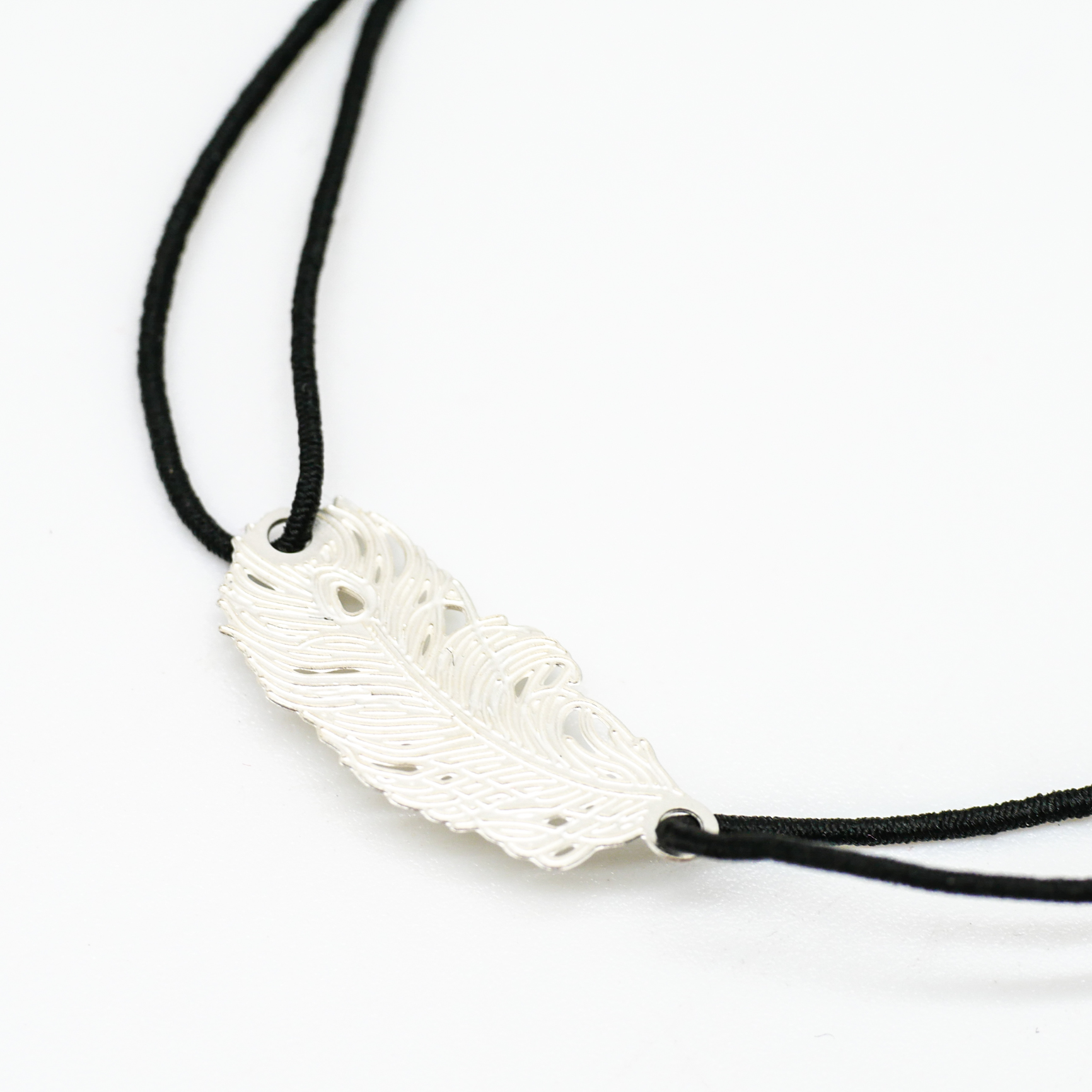 "Summer Feeling" flexible bracelet with fine pendant feather, black - Pack of 2