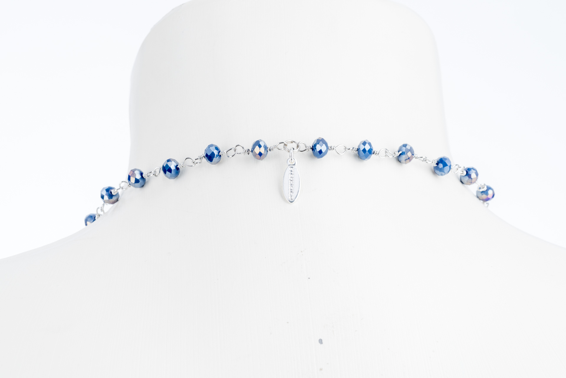 "Steinzähne" lange Kette mit Glaskristallen - montan