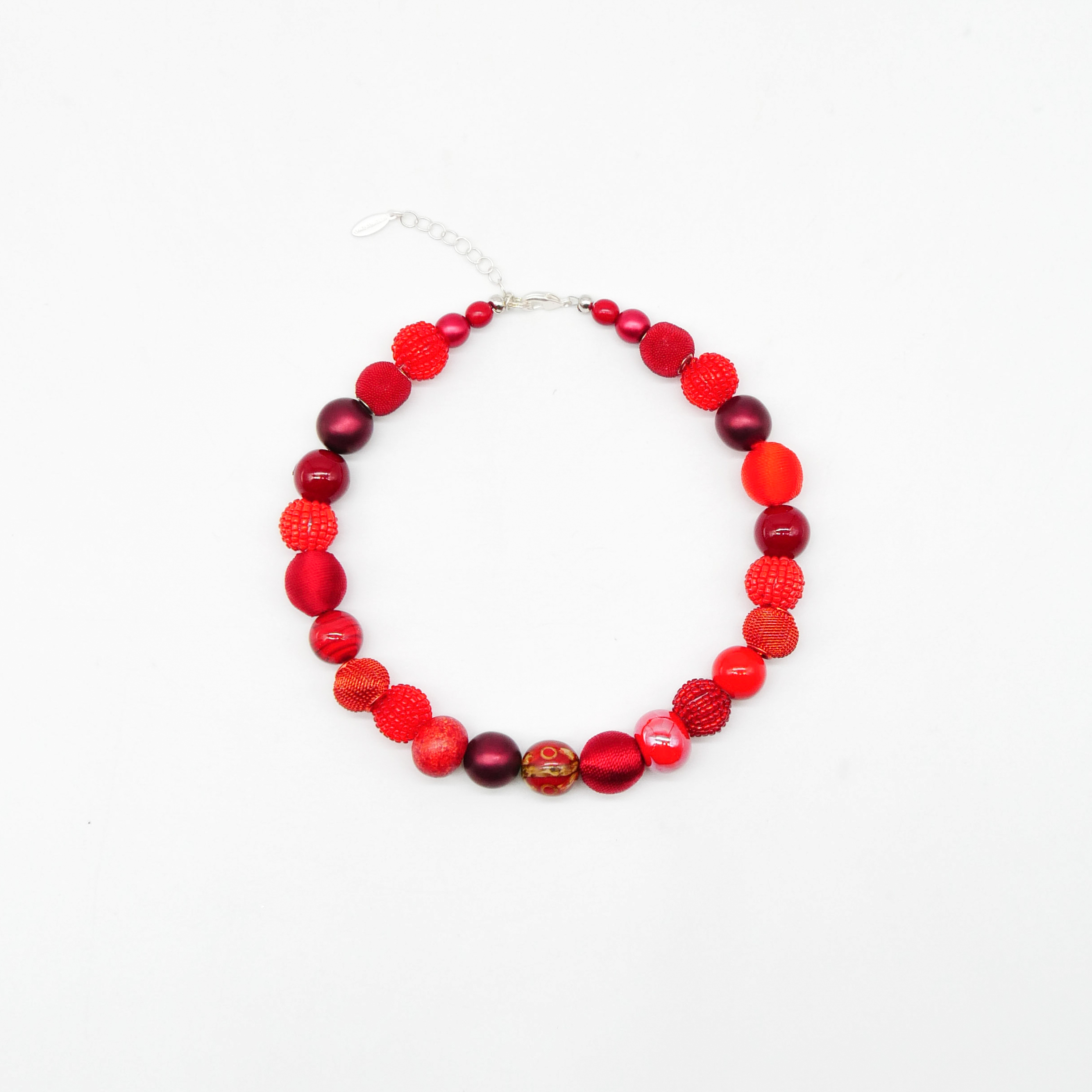 "New Bowls" necklace, bordeaux