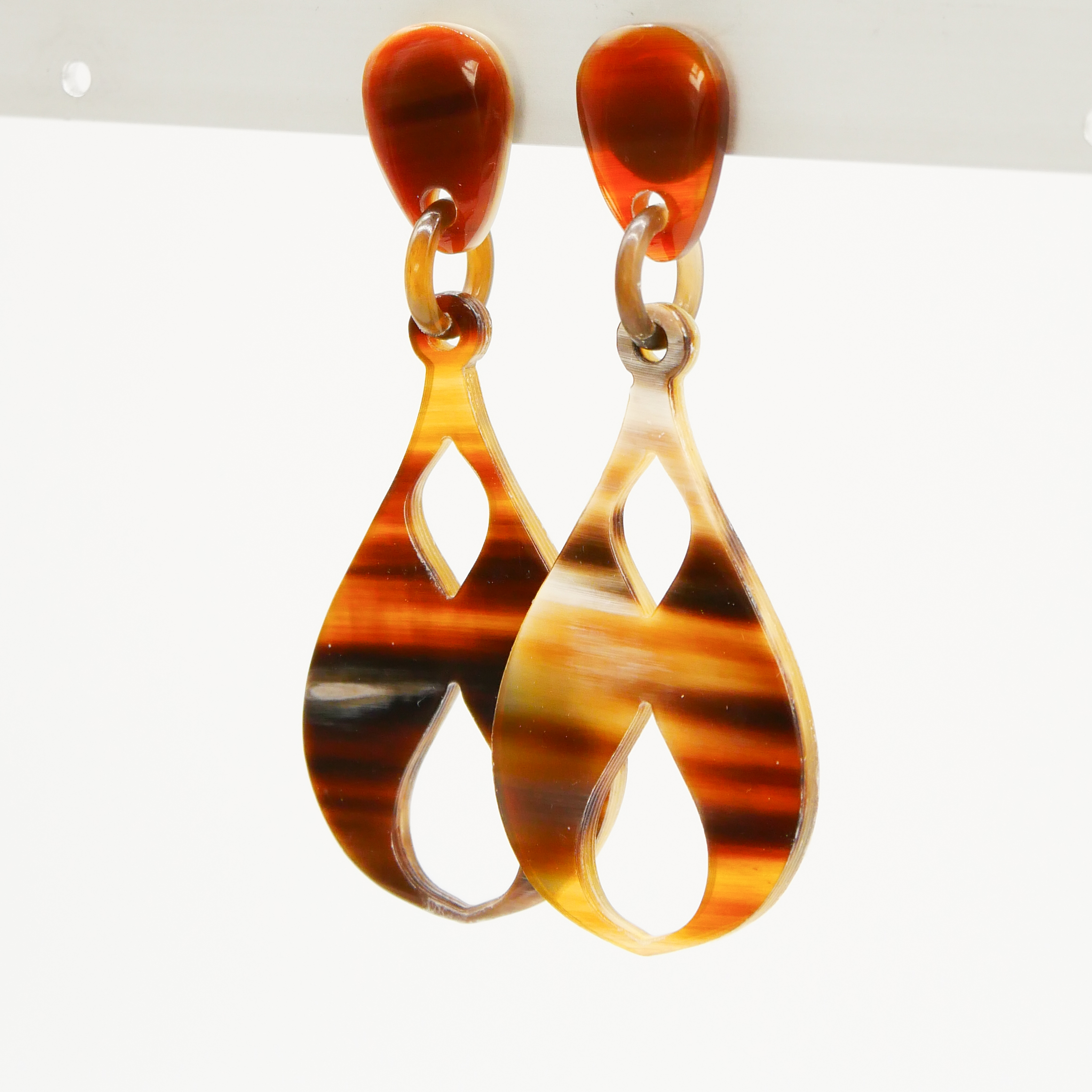 "Craft Art", Ohrring "Pendel" braunes afrikanisches Horn "Craft Art", Ohrring "Pendel" braunes afrikanisches Horn