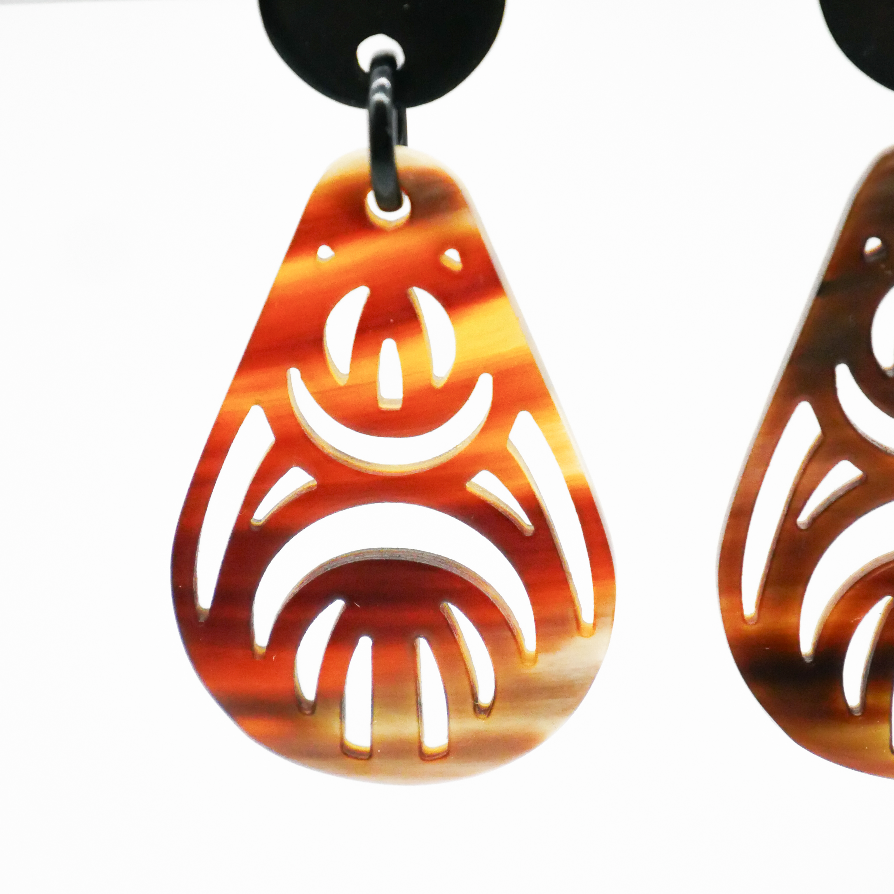  "Craft-Art", Ohrring "Drop" braunes Horn Ornament 2 