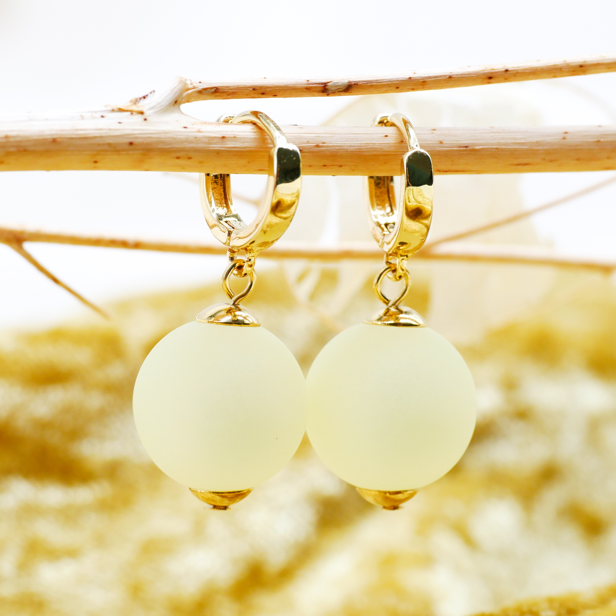 "Color Explosion" Ohrhänger gold mit Polaris-Perle - zitrone