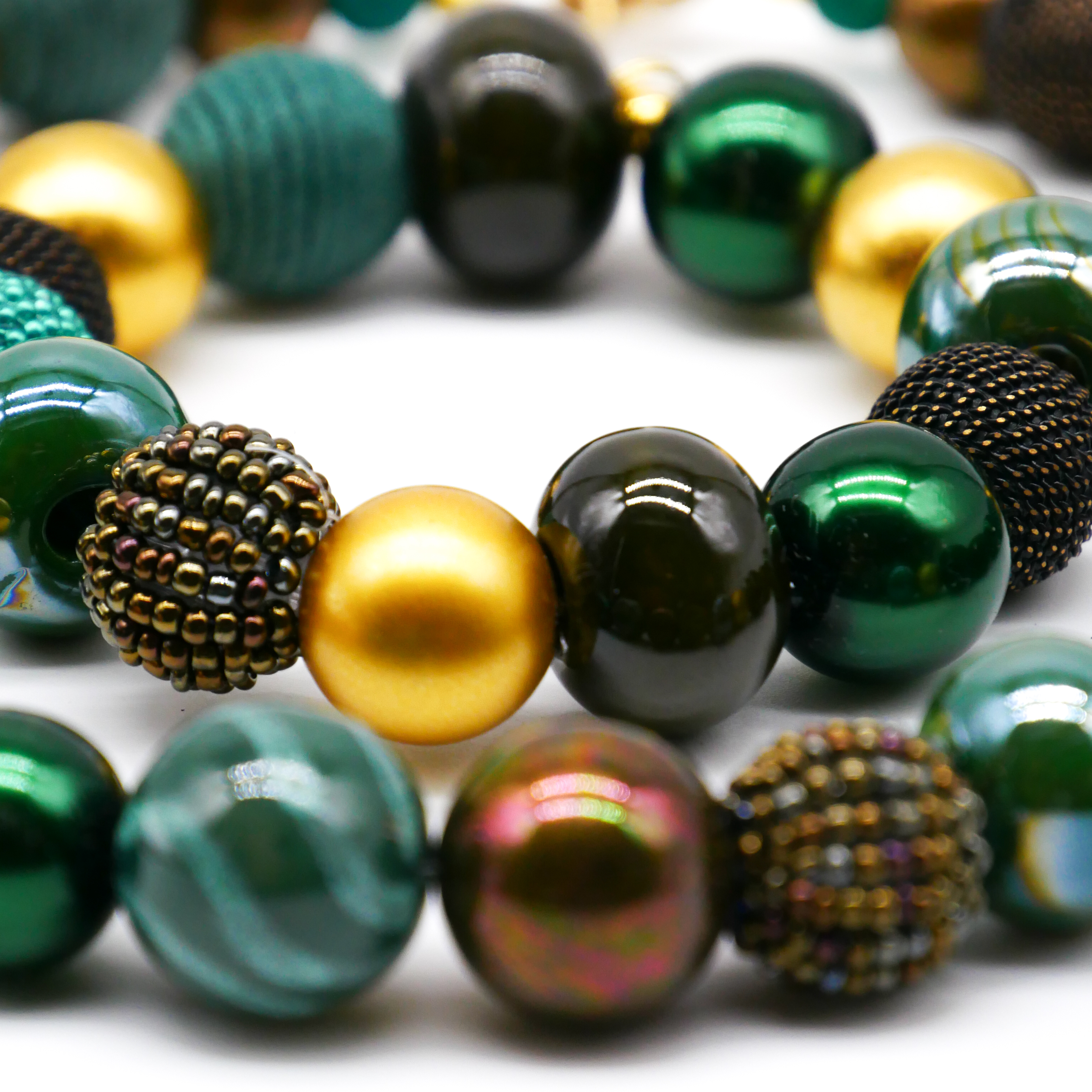  "Bollywood" Armband auf Gummi, burnt olive