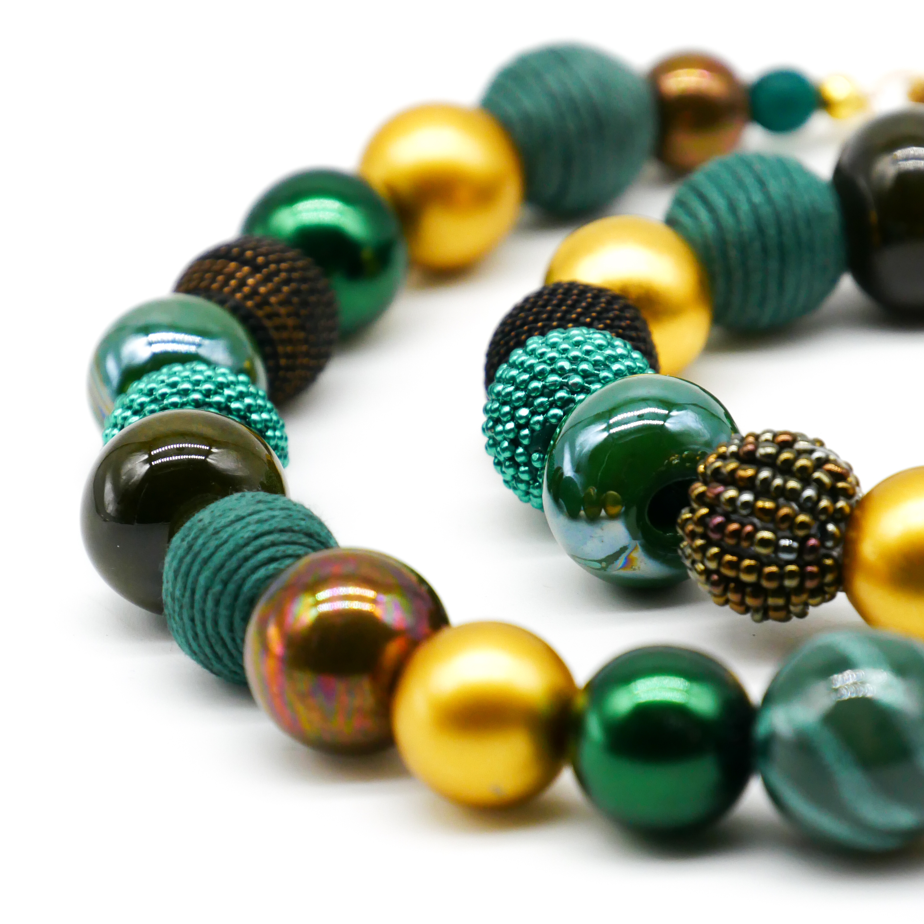  "Bollywood" Armband auf Gummi, burnt olive