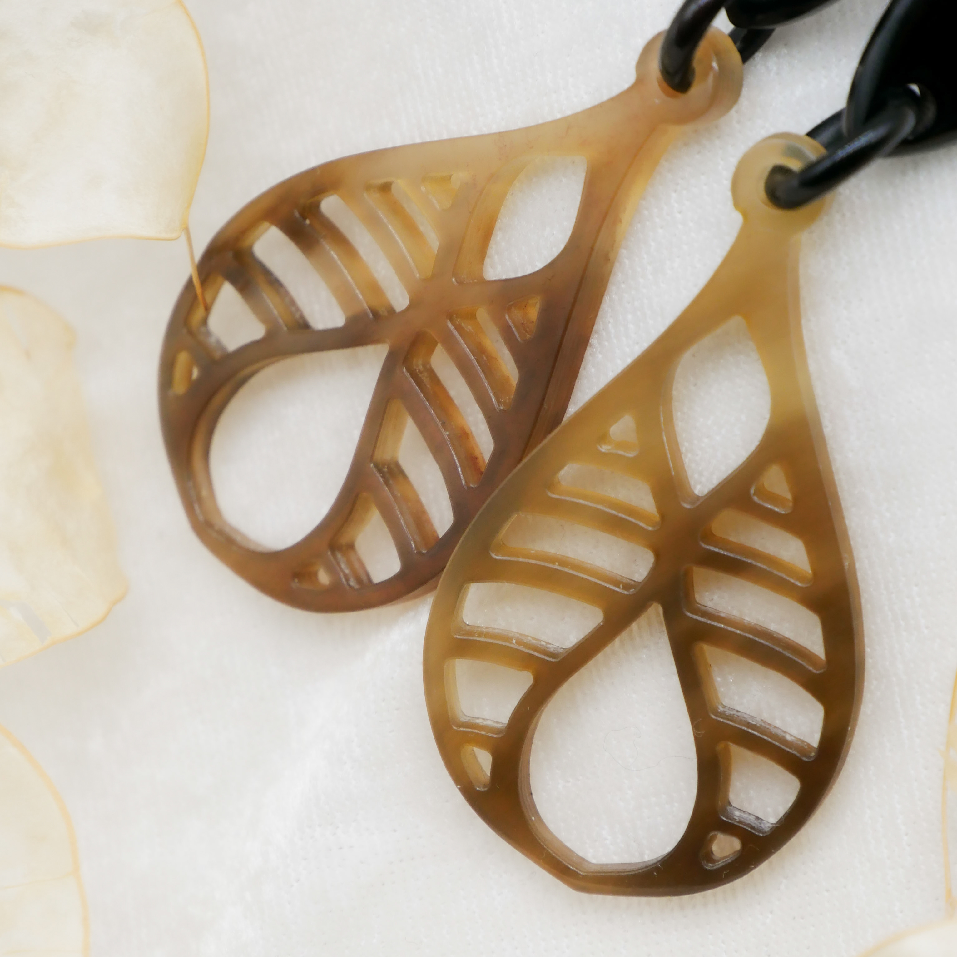  "Craft Art" Ohrring "Pendel" braunes Horn